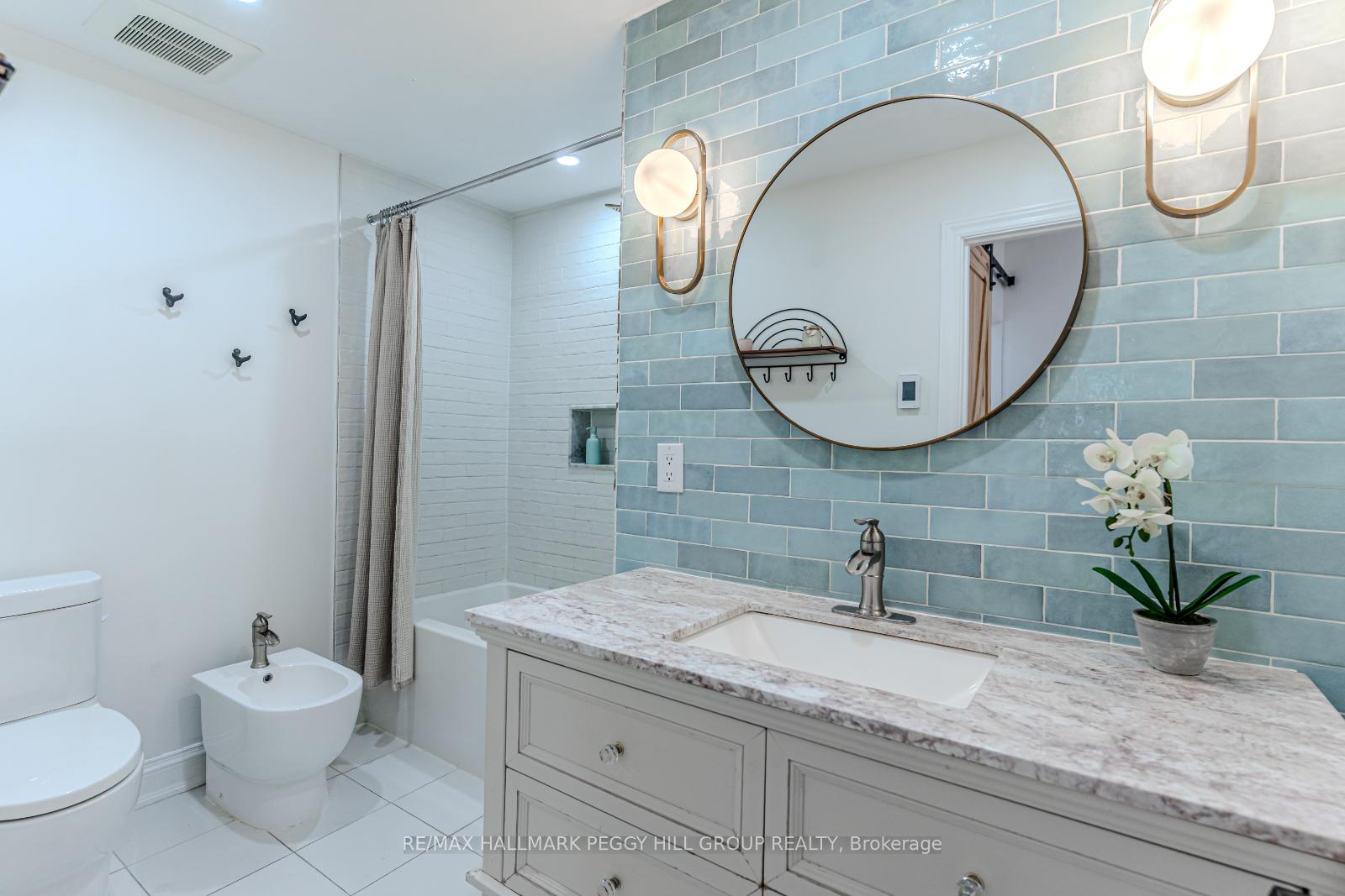 Photo 7 of 1011 Gilmore Avenue, Innisfil, Lefroy — HOMEH