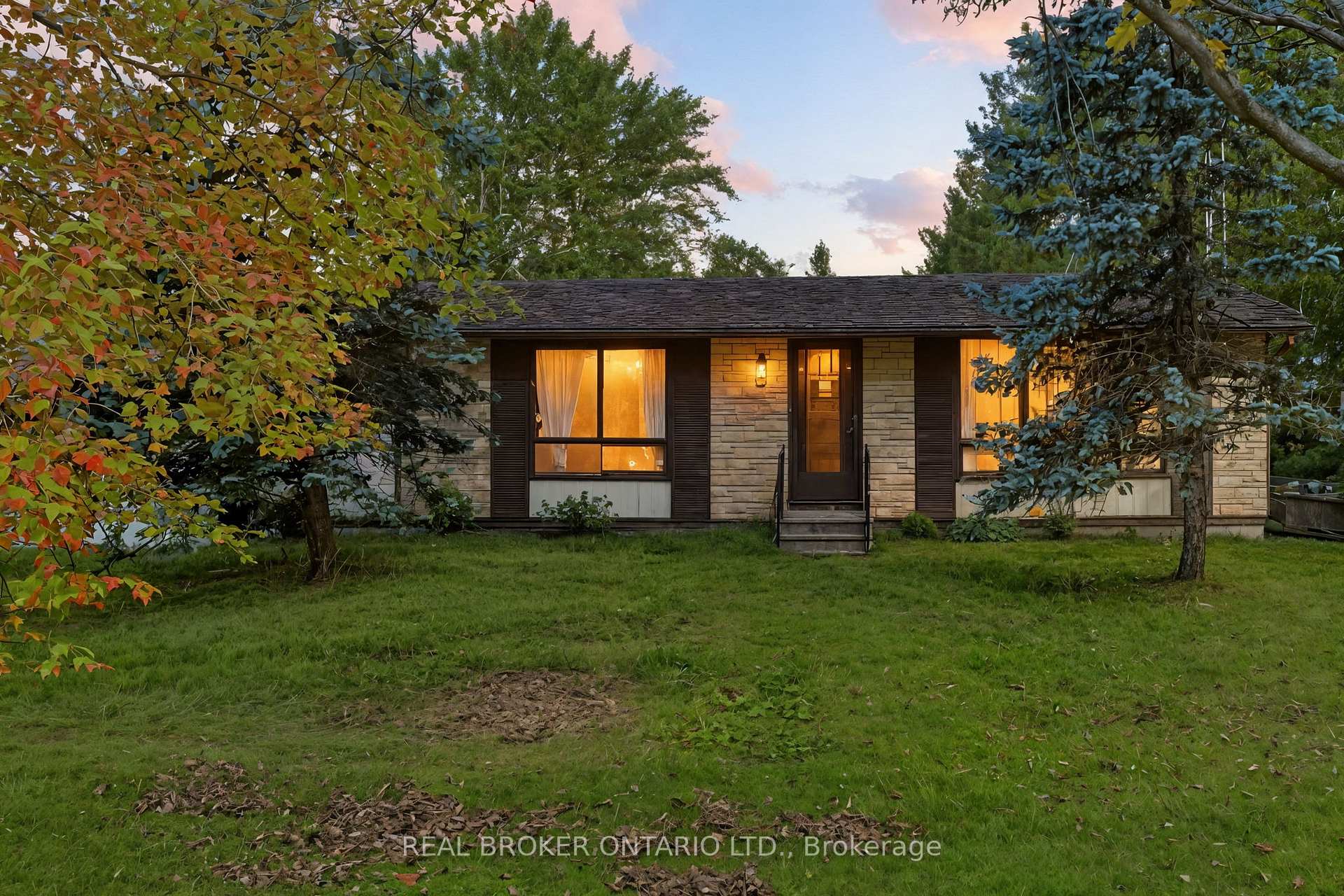 Front of 2627 Donnelly Drive