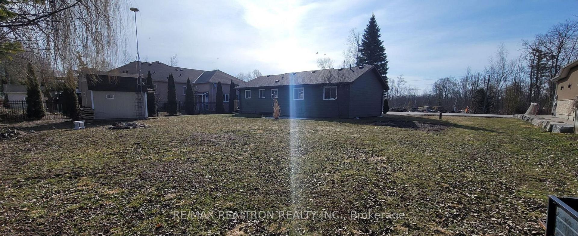 Photo 17 of 1050 Belle Aire Beach Road, Innisfil, Rural Innisfil — HOMEH