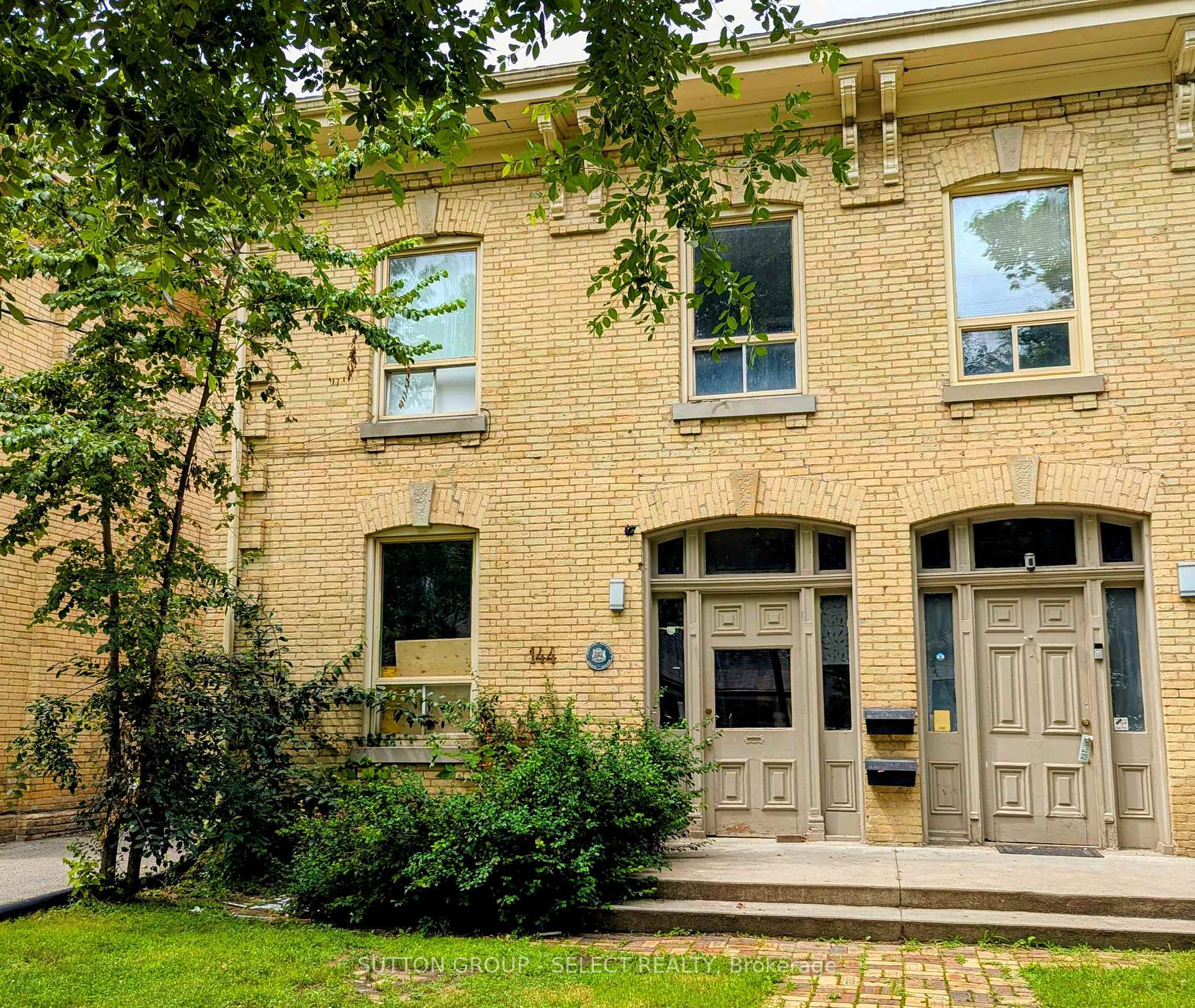 Photo 8 of 144 Mill Street, London, East F — HOMEH