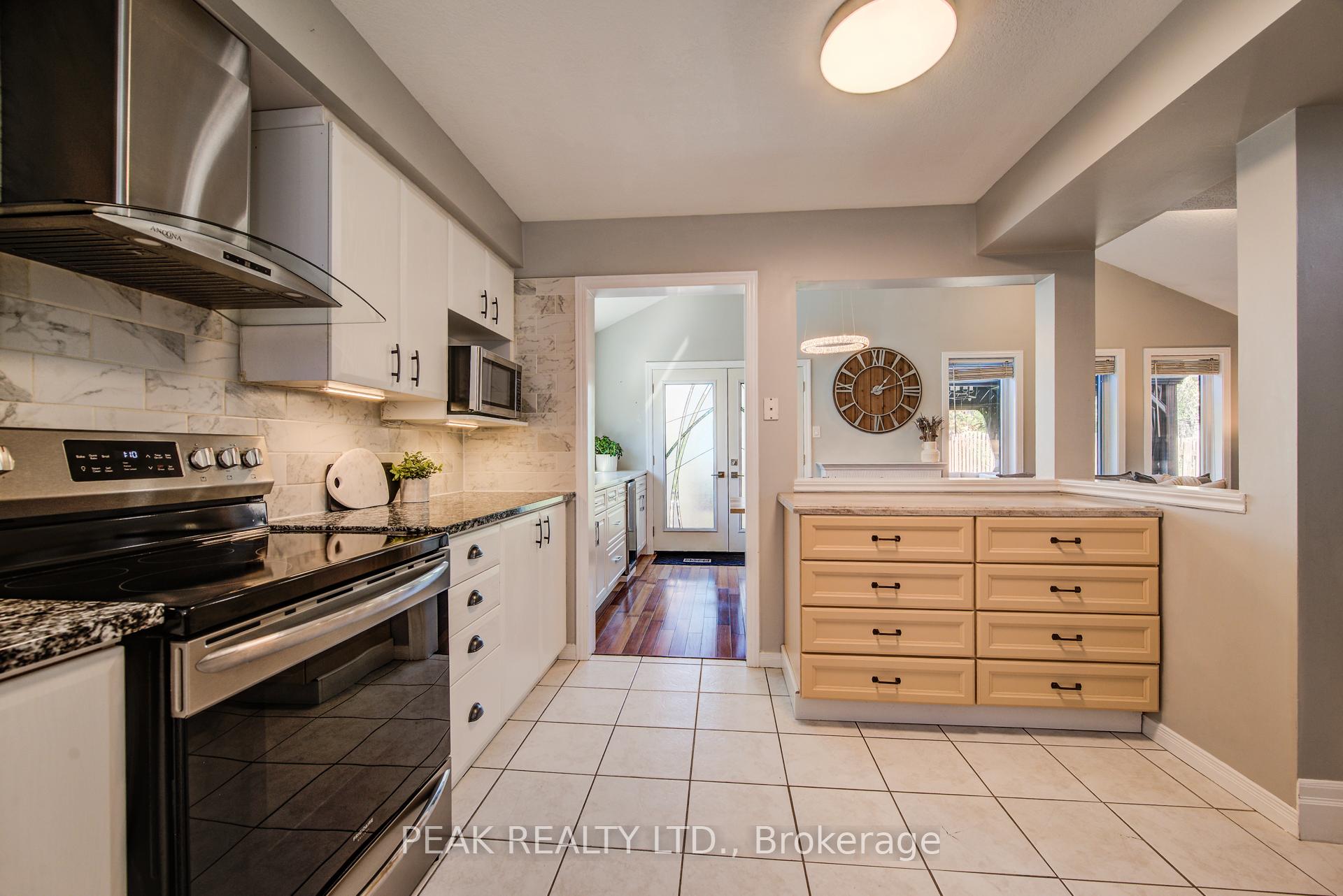Photo 12 of 413 Hidden Creek Drive, Kitchener — HOMEH