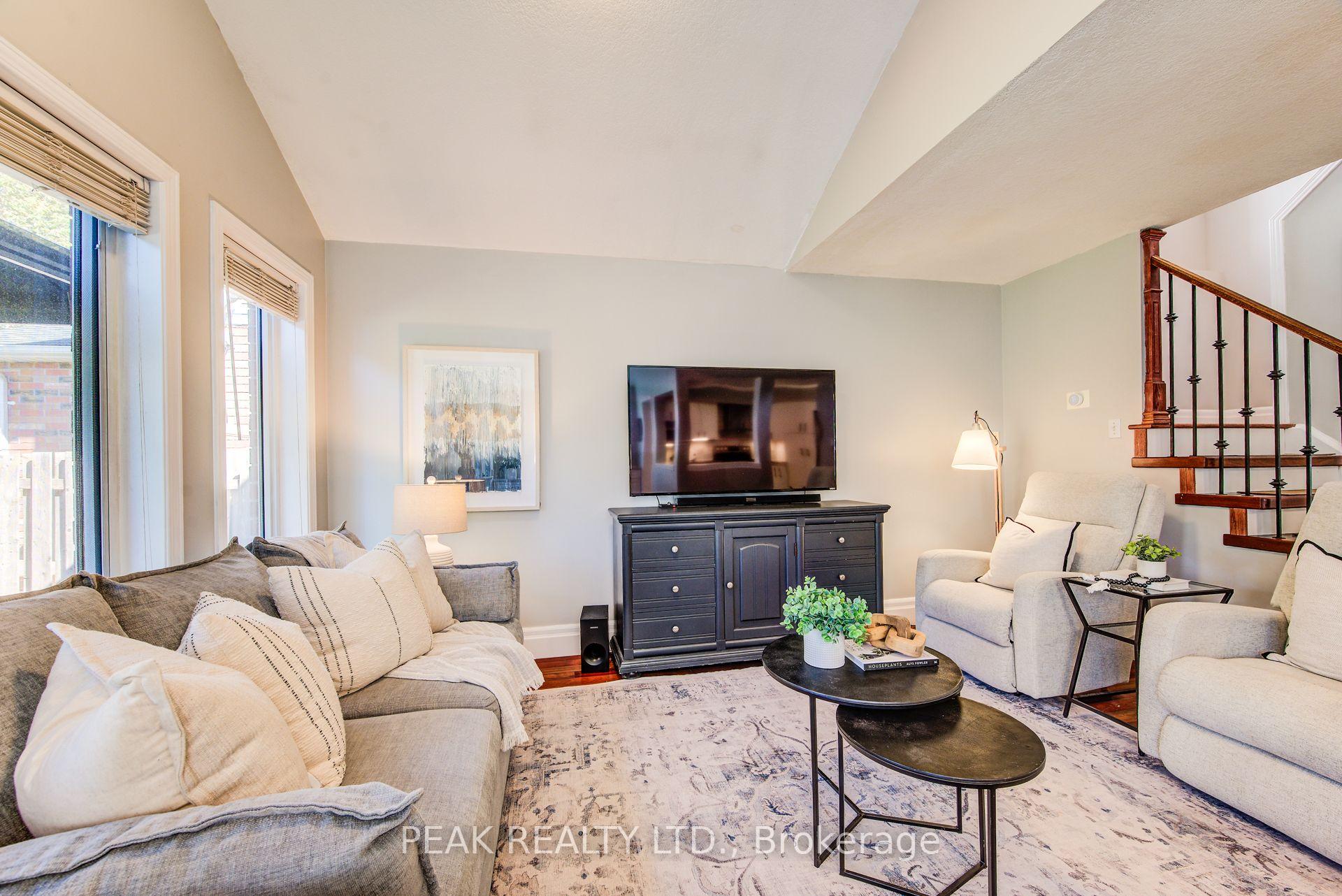 Photo 17 of 413 Hidden Creek Drive, Kitchener — HOMEH
