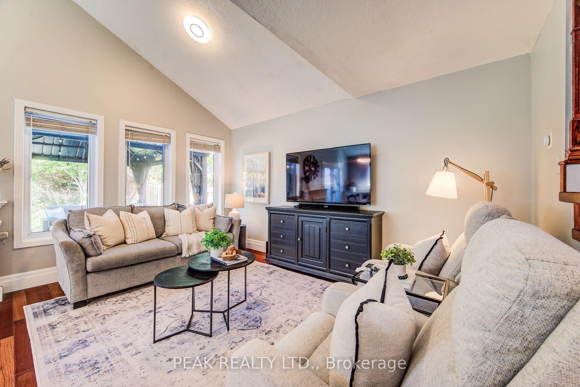 Photo 18 of 413 Hidden Creek Drive, Kitchener — HOMEH