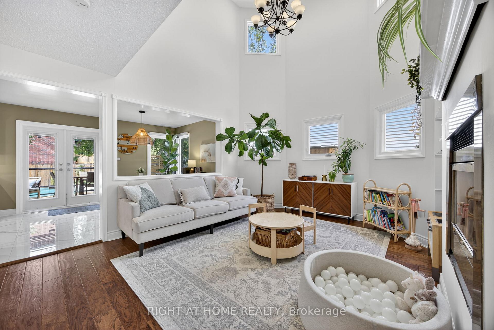 Photo 14 of 1012 Linden Street, Innisfil, Alcona — HOMEH