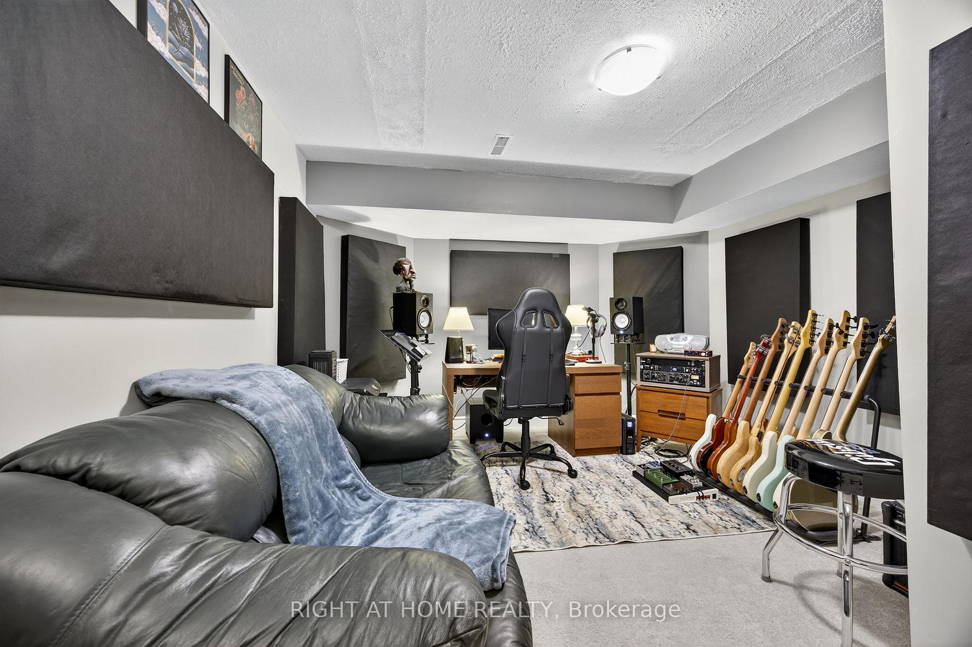 Photo 35 of 1012 Linden Street, Innisfil, Alcona — HOMEH