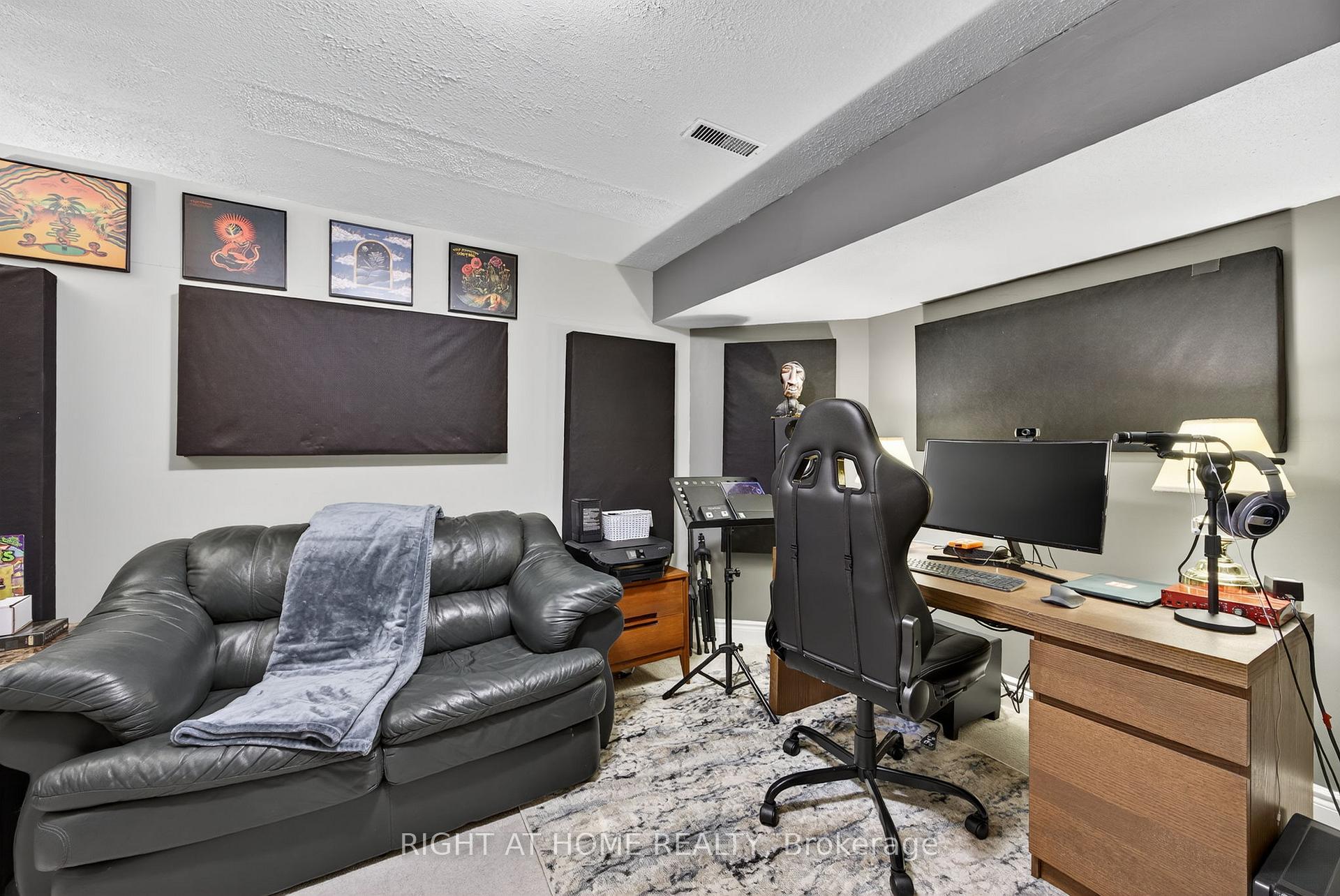 Photo 36 of 1012 Linden Street, Innisfil, Alcona — HOMEH