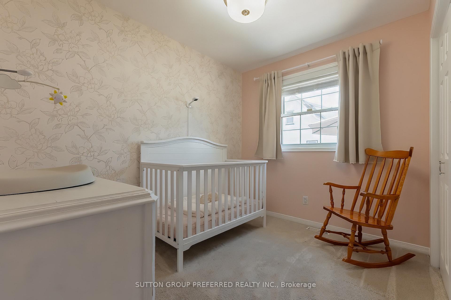 Photo 20 of 152 Princess Street, Lucan Biddulph, Lucan — HOMEH