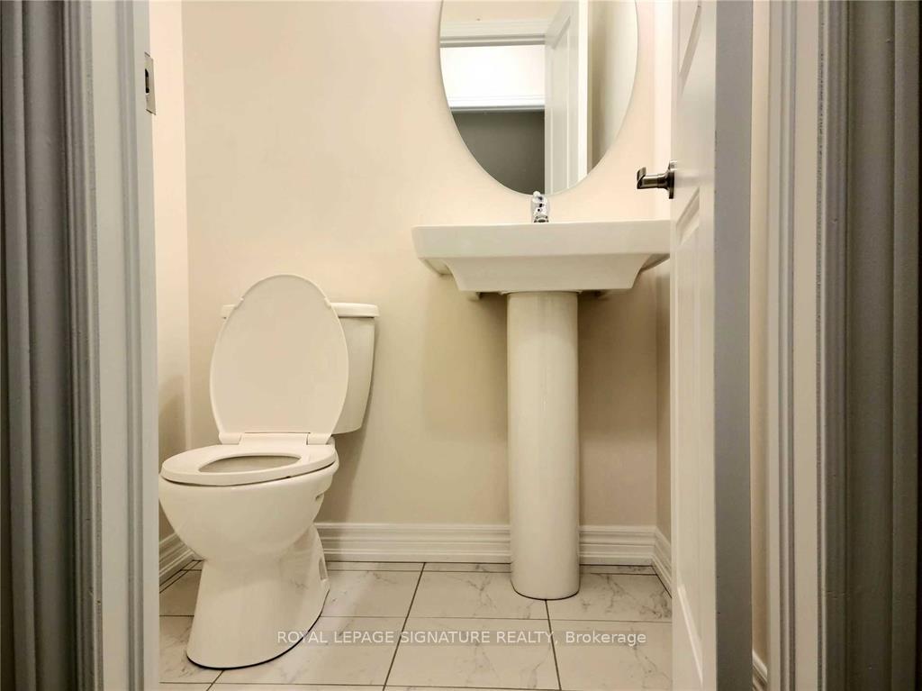 Photo 7 of 32 Reistwood Drive, Kitchener, Huron Park — HOMEH