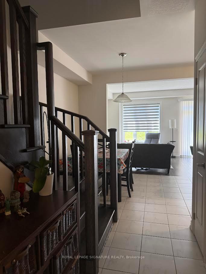 Photo 10 of 32 Reistwood Drive, Kitchener, Huron Park — HOMEH