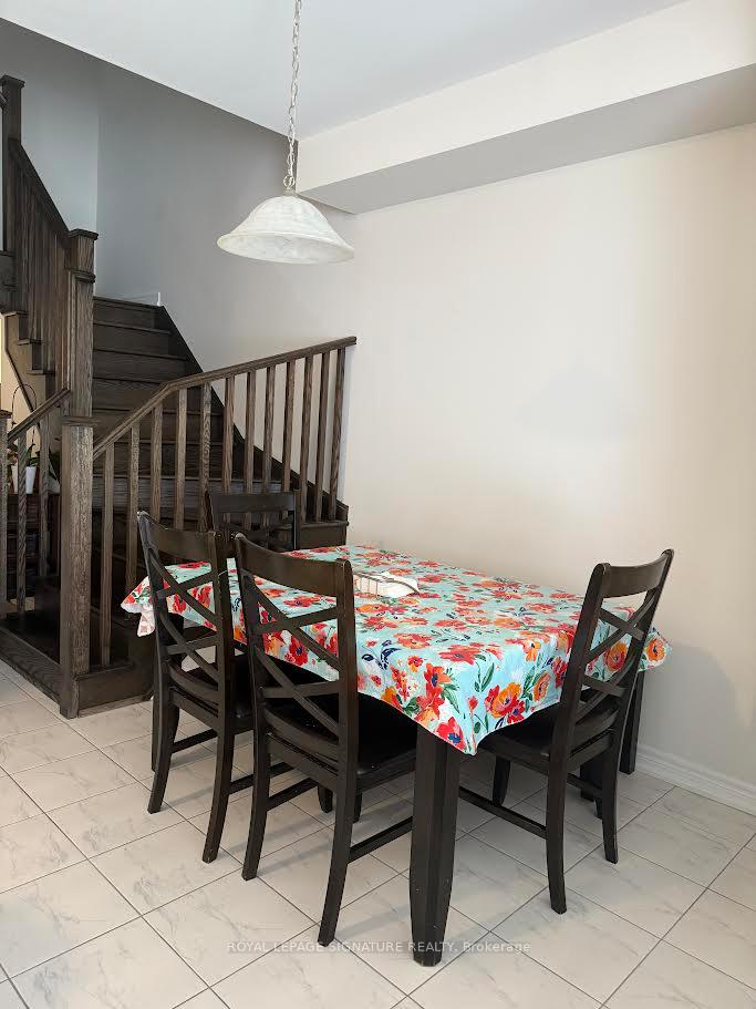 Photo 11 of 32 Reistwood Drive, Kitchener, Huron Park — HOMEH