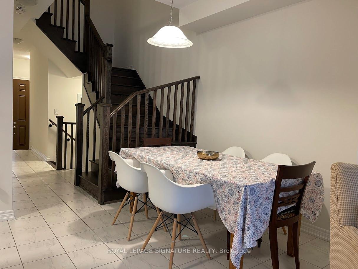 Photo 12 of 32 Reistwood Drive, Kitchener, Huron Park — HOMEH