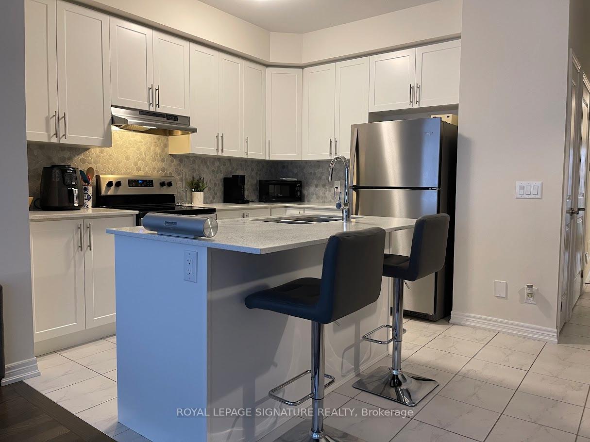 Photo 15 of 32 Reistwood Drive, Kitchener, Huron Park — HOMEH