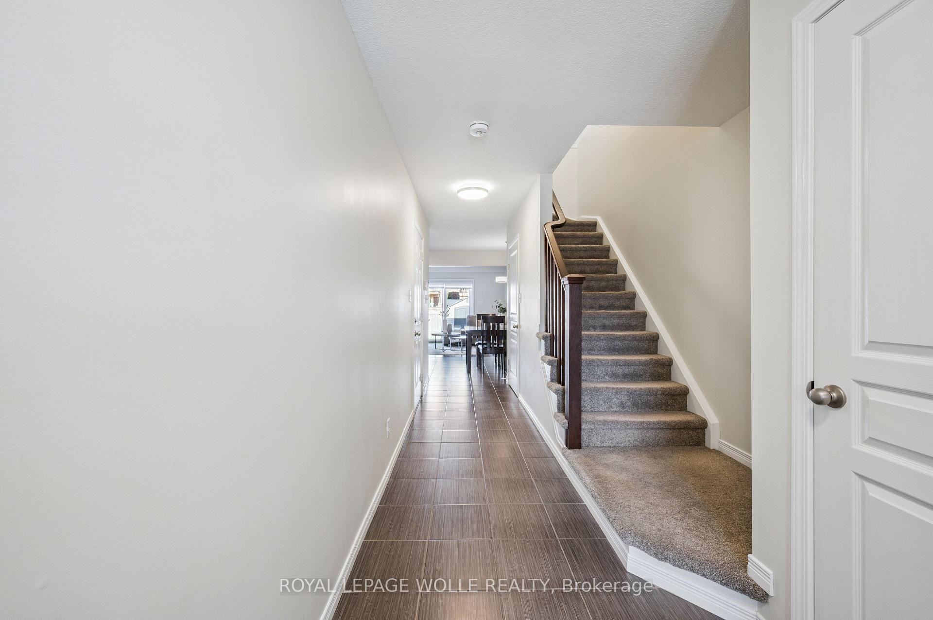 Photo 4 of 65 Grand Flats Trail, Kitchener — HOMEH