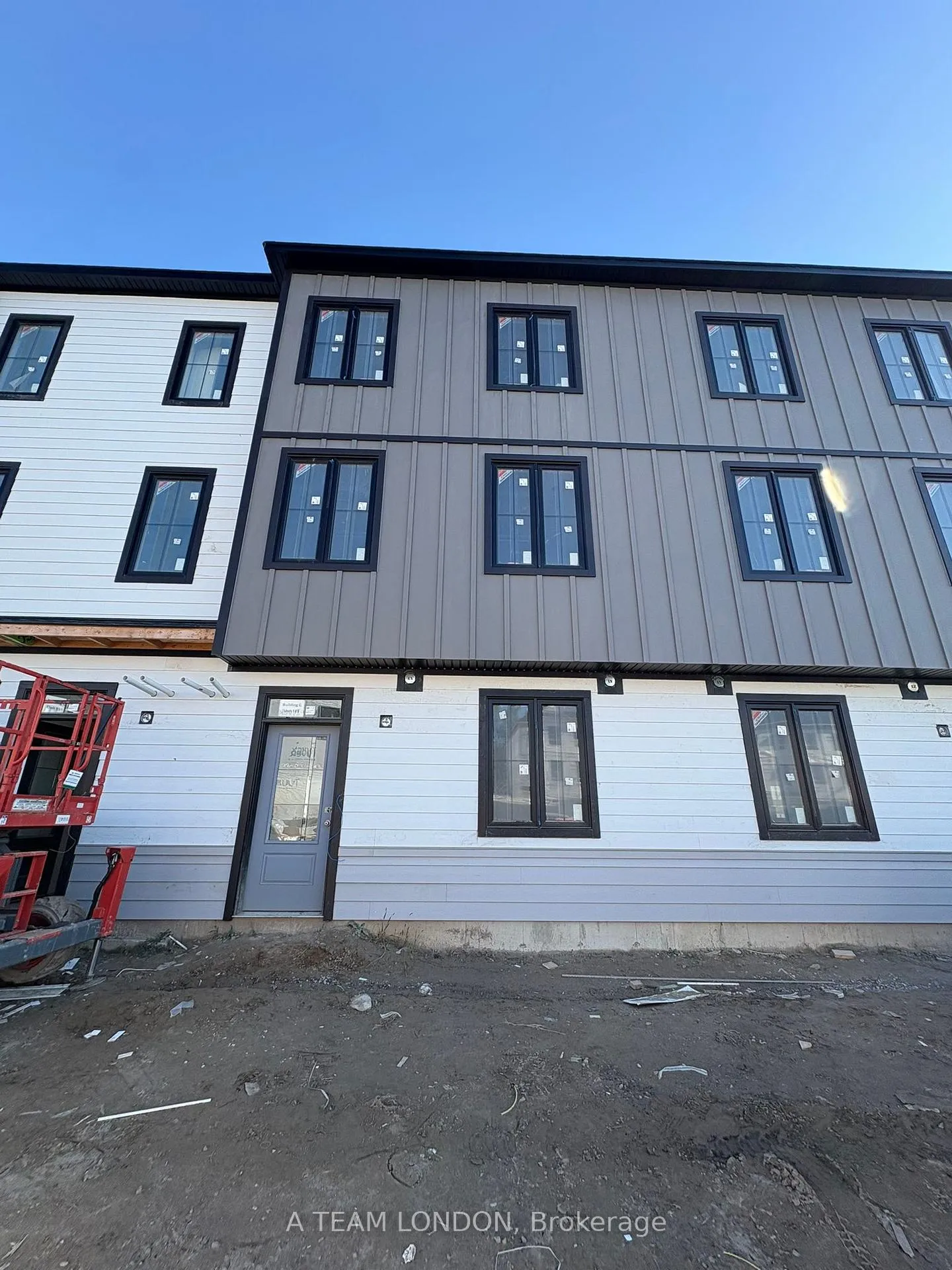 Photo 2 of Unit 195, 310 Callaway Road, London, North A — HOMEH