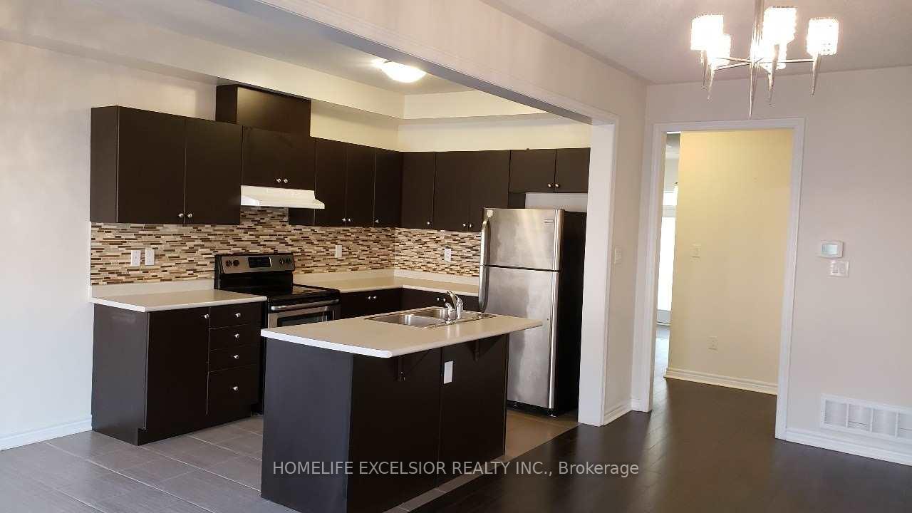 Photo 5 of 12 Black Locust Drive, Markham, Greensborough — HOMEH