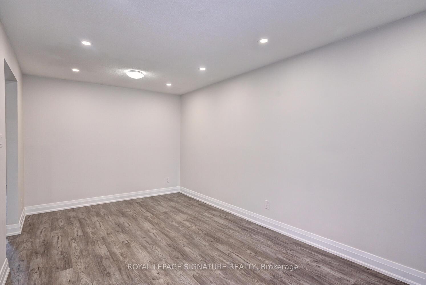 Photo 5 of 84 Heiman Street, Kitchener, Southdale — HOMEH