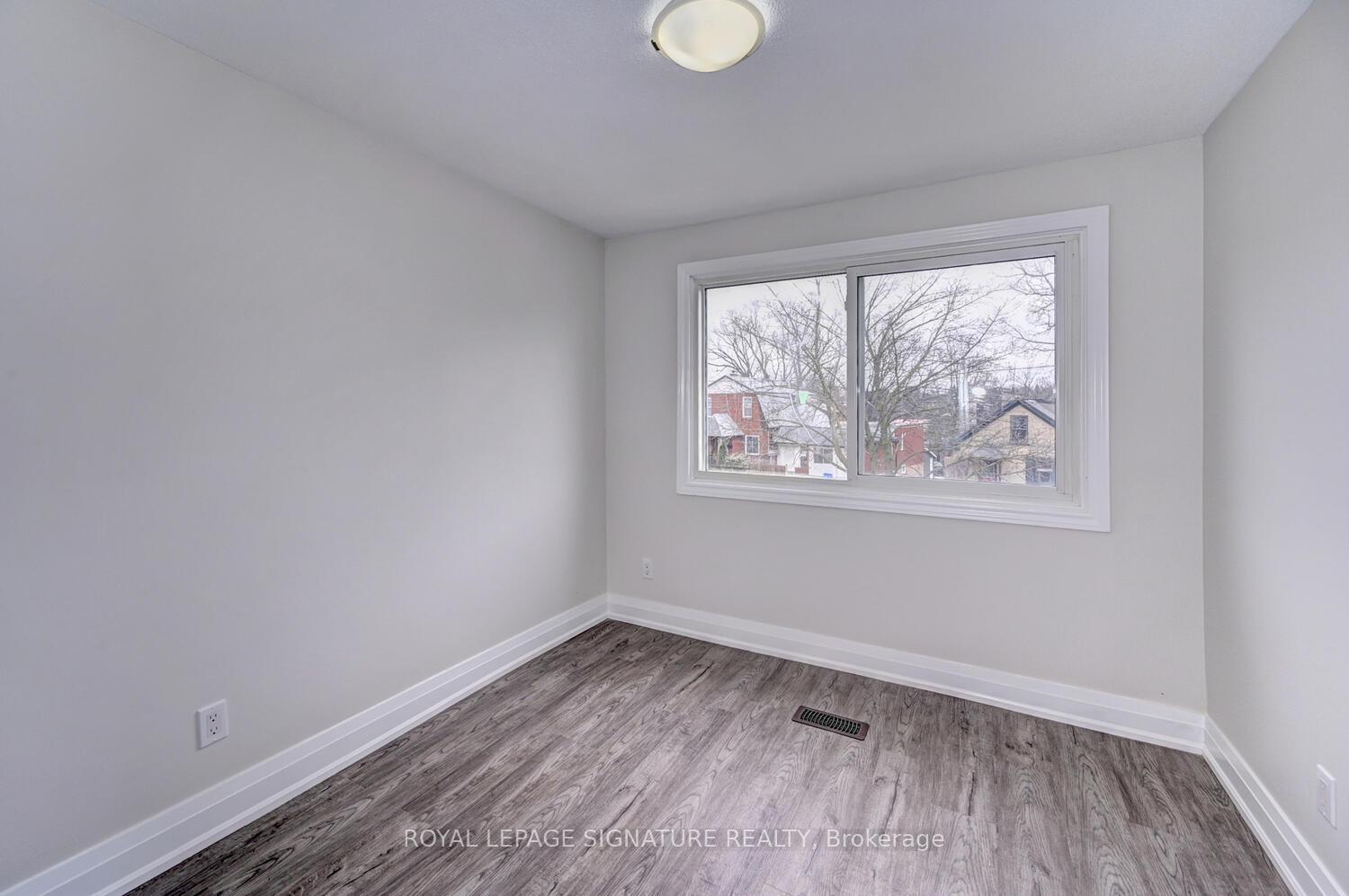 Photo 33 of 84 Heiman Street, Kitchener, Southdale — HOMEH