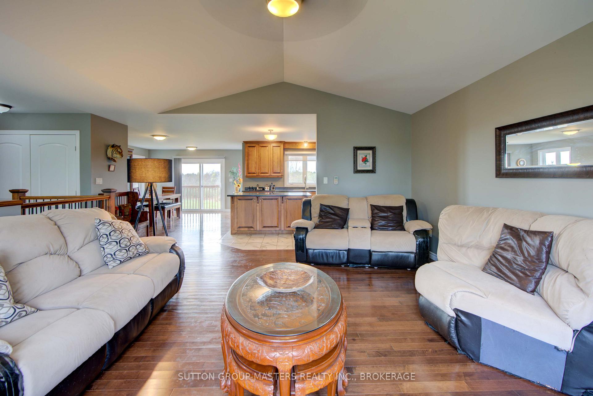 Photo 6 of 4759 Florida Road, Loyalist, Lennox and Addington - South — HOMEH