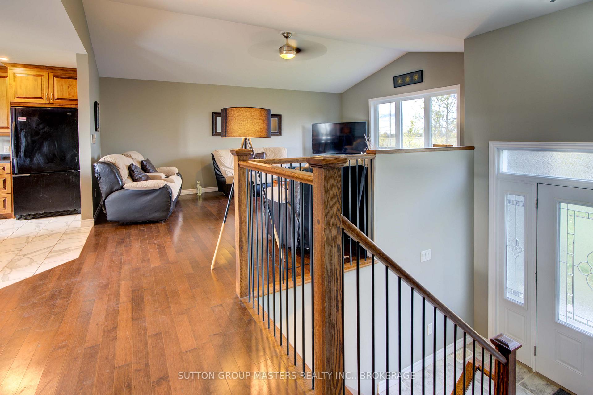 Photo 8 of 4759 Florida Road, Loyalist, Lennox and Addington - South — HOMEH