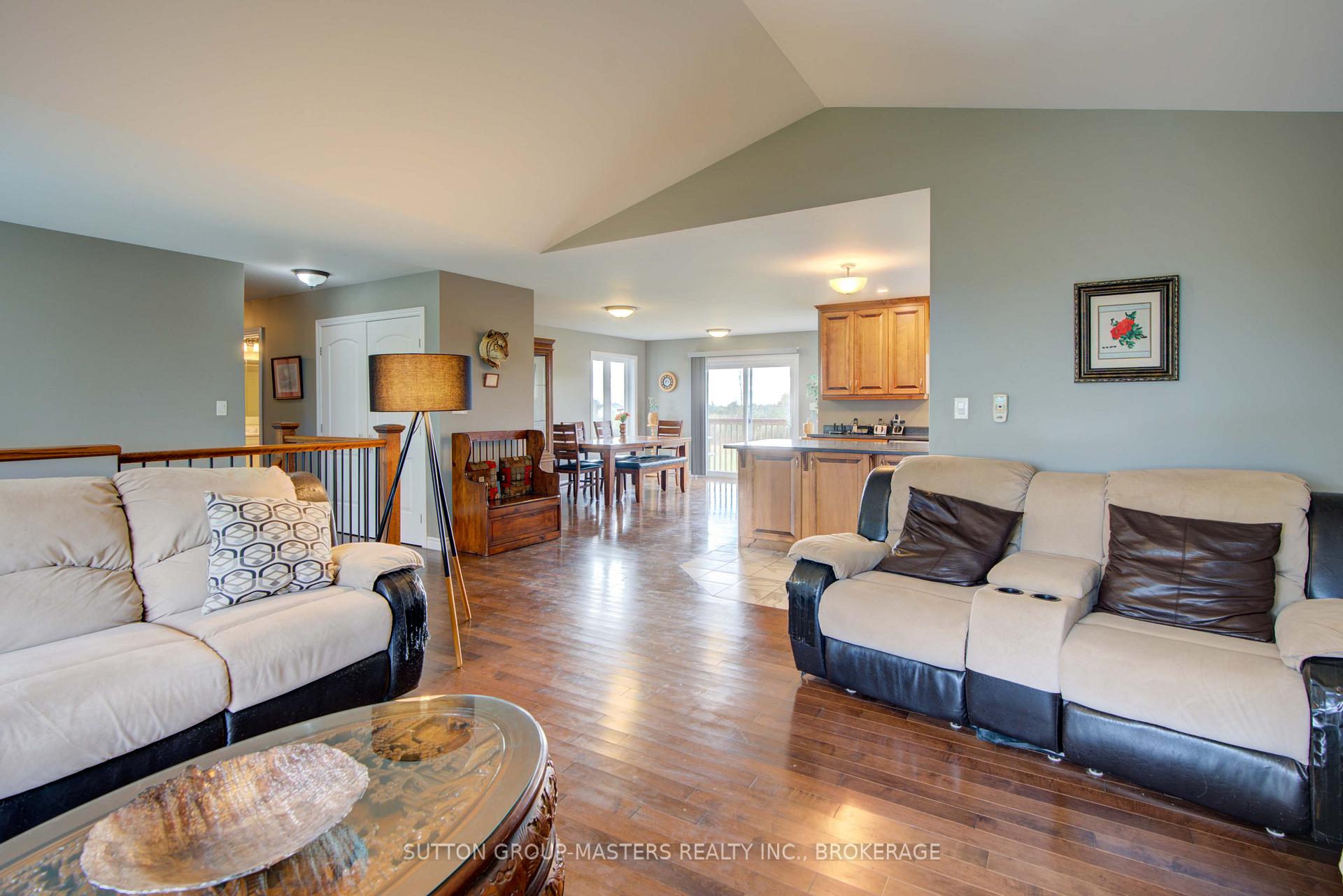 Photo 14 of 4759 Florida Road, Loyalist, Lennox and Addington - South — HOMEH