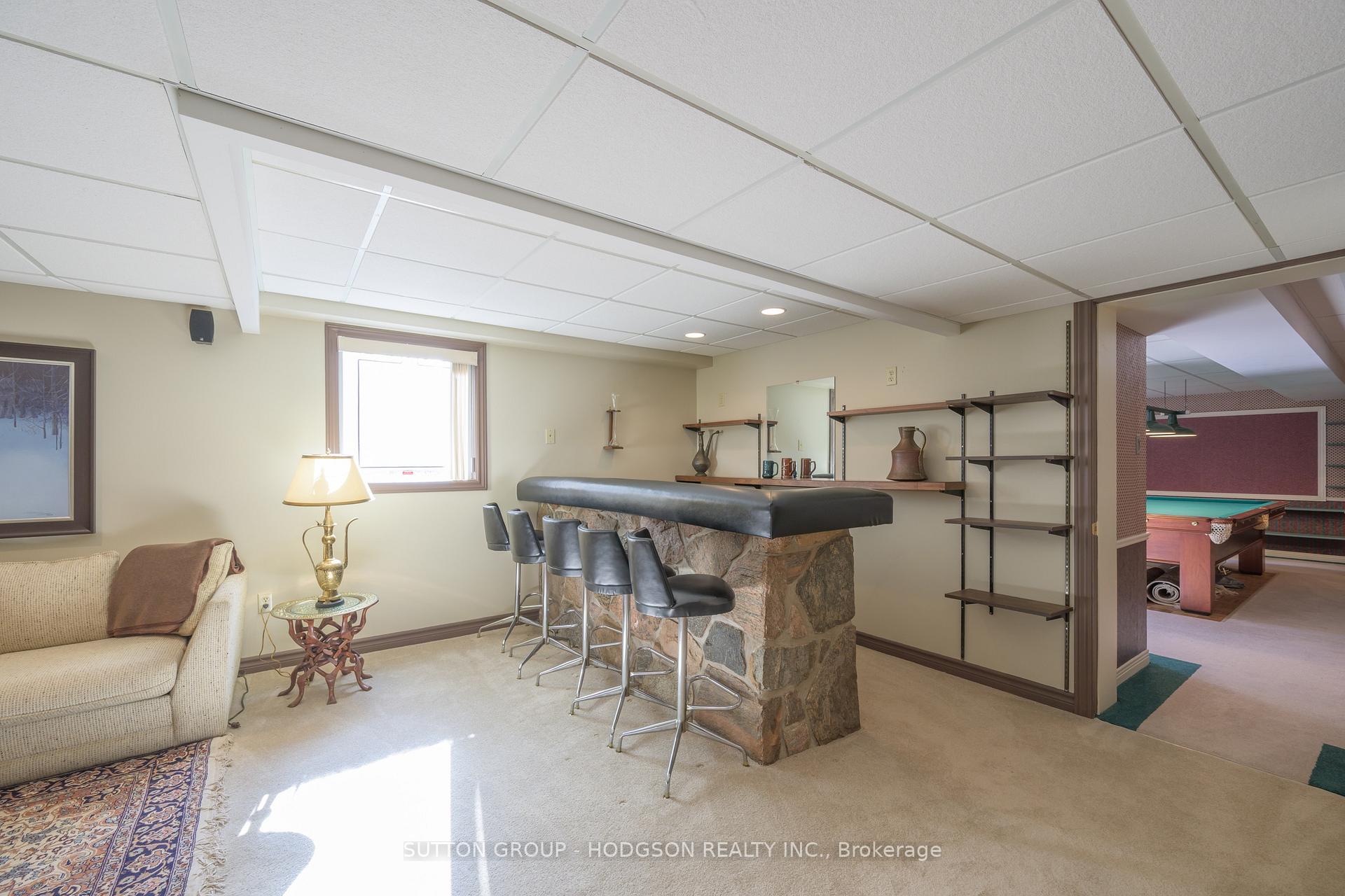 Photo 31 of 325 Thames Valley Avenue, London, North Q — HOMEH