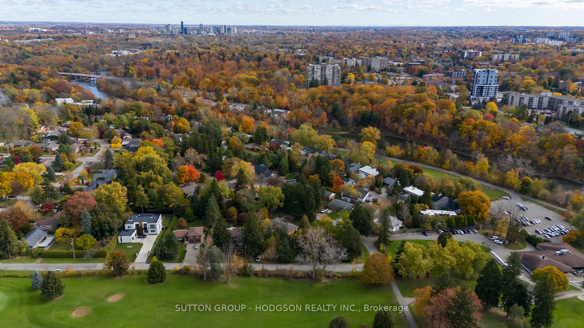 Photo 38 of 325 Thames Valley Avenue, London, North Q — HOMEH