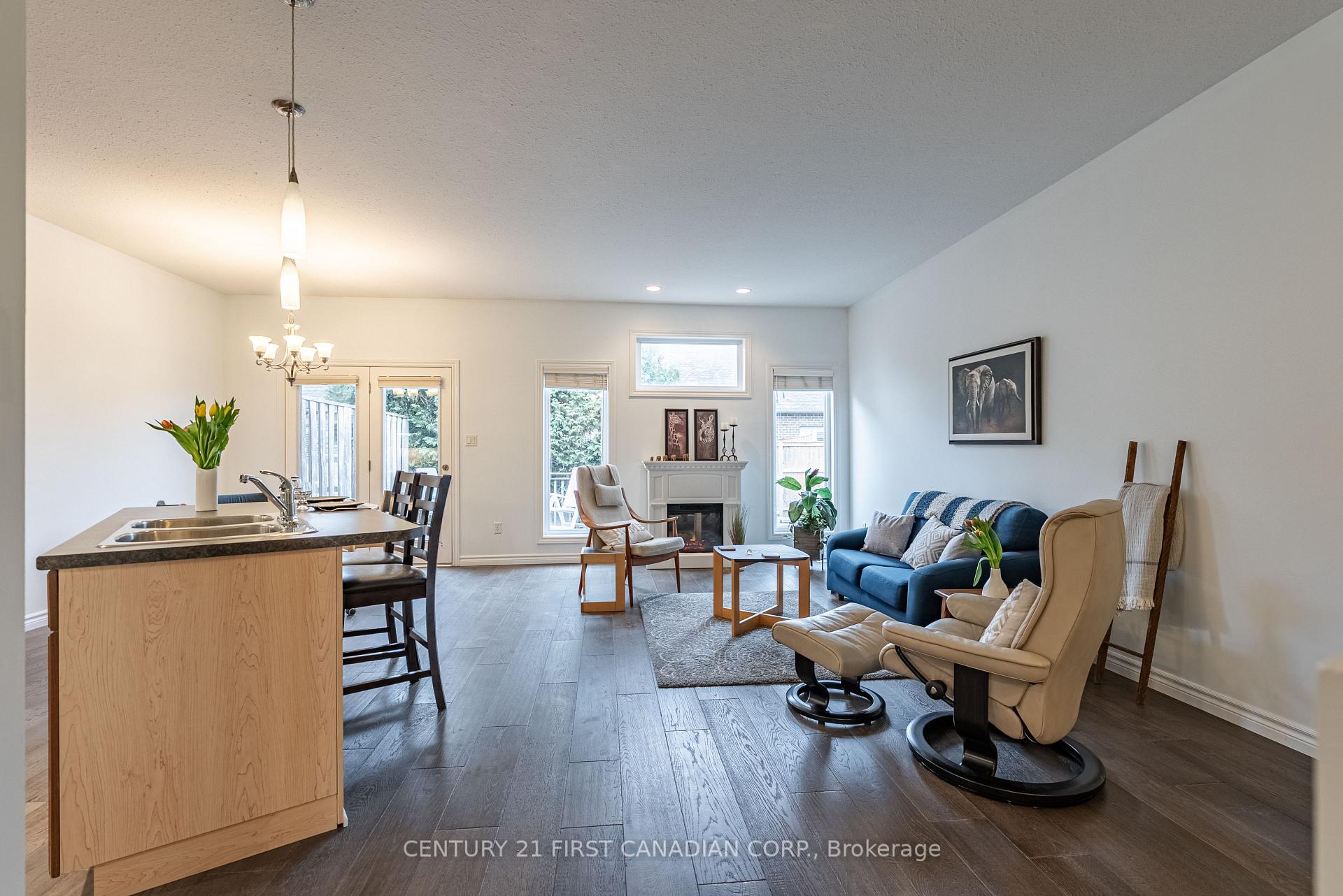 Photo 8 of 113 Radcliffe Crescent, Lucan Biddulph, Lucan — HOMEH