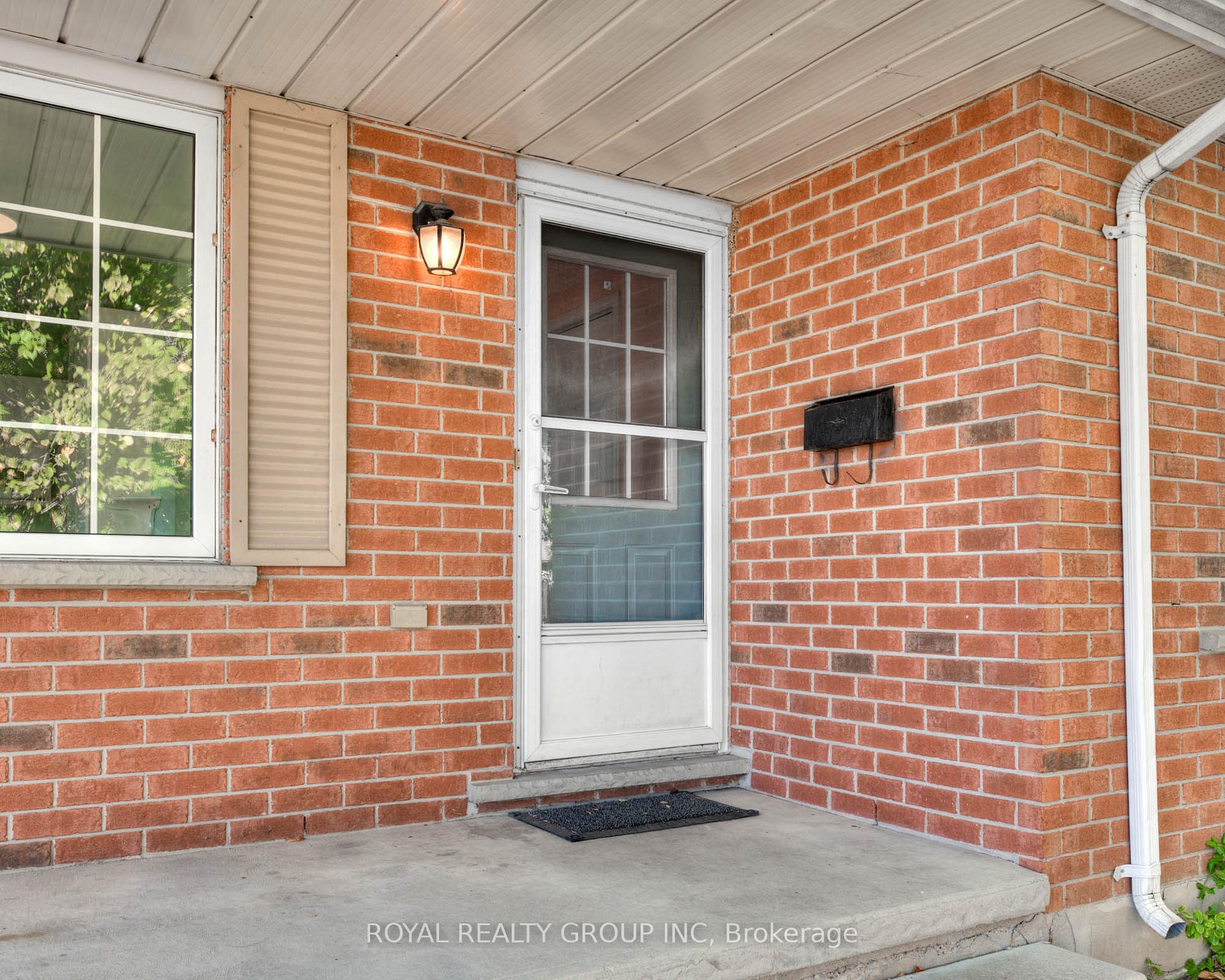 Photo 2 of 119 Keewatin Avenue, Kitchener — HOMEH