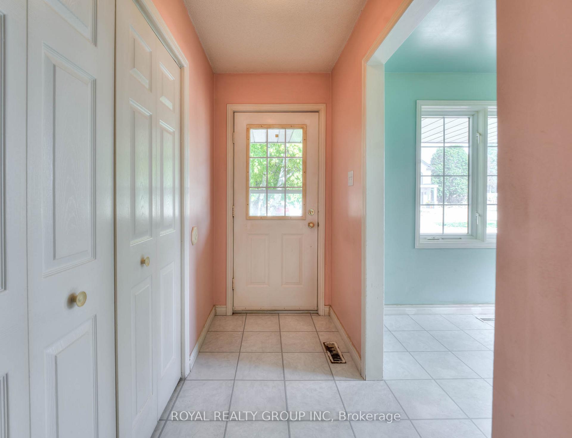 Photo 6 of 119 Keewatin Avenue, Kitchener — HOMEH