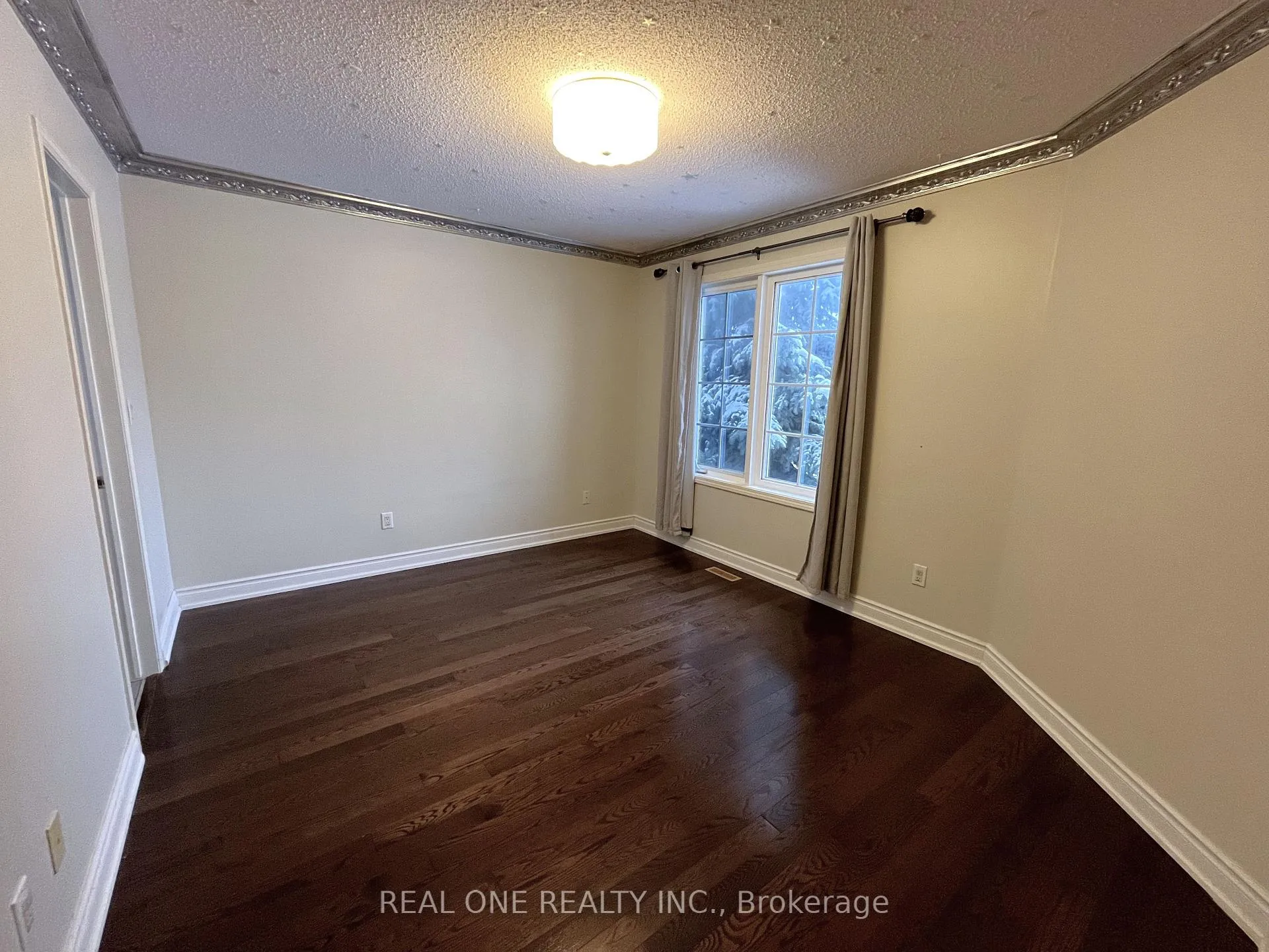 Photo 32 of 49 Drawbridge Drive, Markham, Berczy — HOMEH