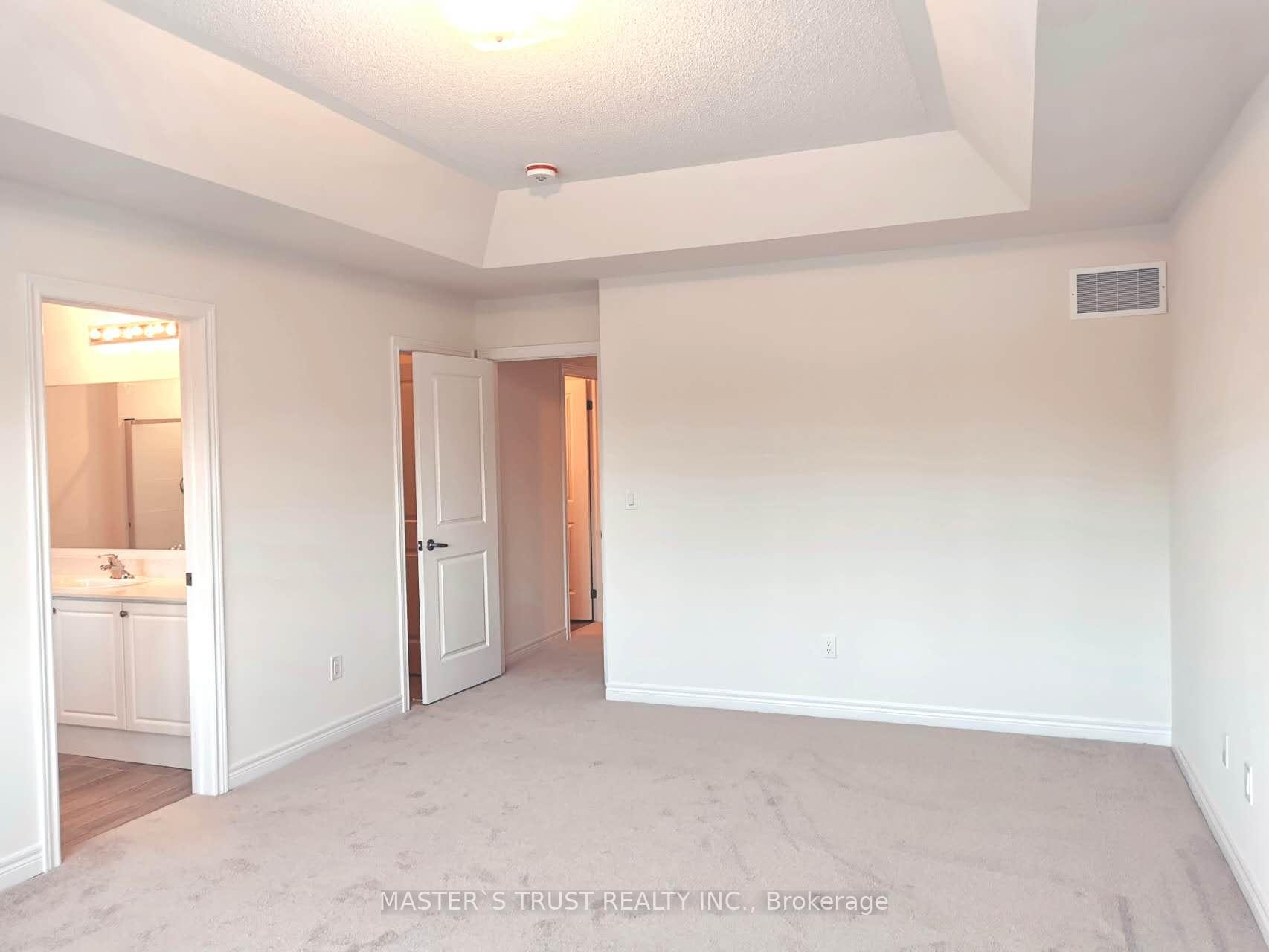 Photo 16 of 1304 Davis Loop, Innisfil, Lefroy — HOMEH