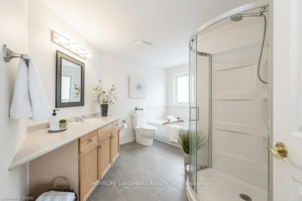 Photo 12 of 123 Winifred Street, Kitchener — HOMEH