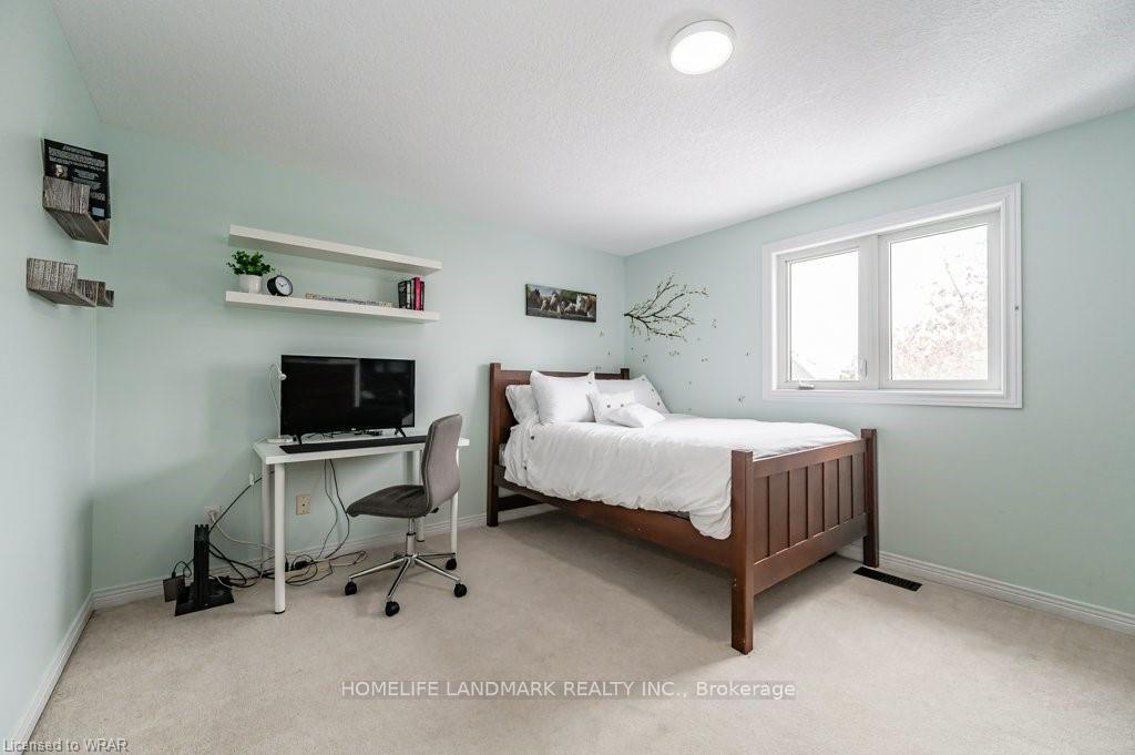 Photo 14 of 123 Winifred Street, Kitchener — HOMEH