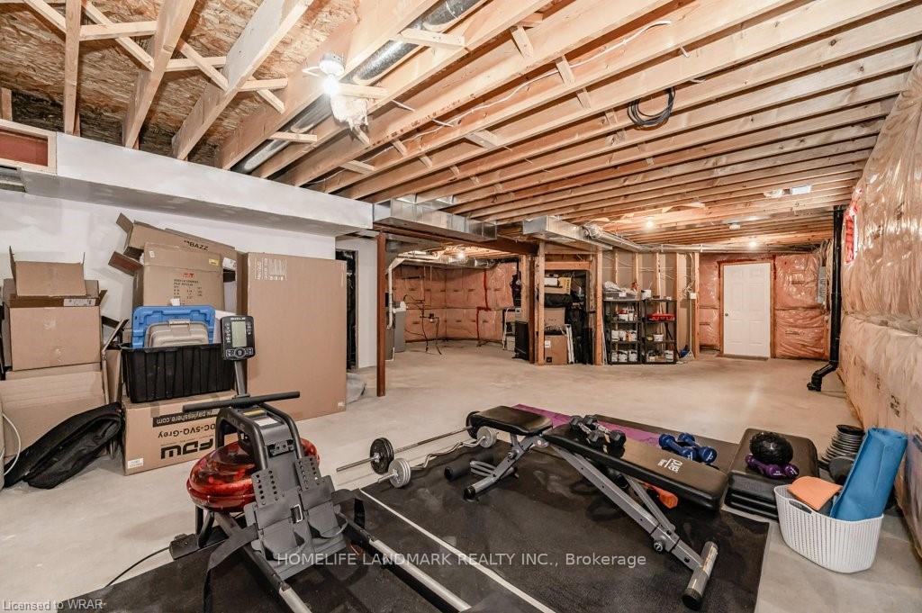 Photo 17 of 123 Winifred Street, Kitchener — HOMEH