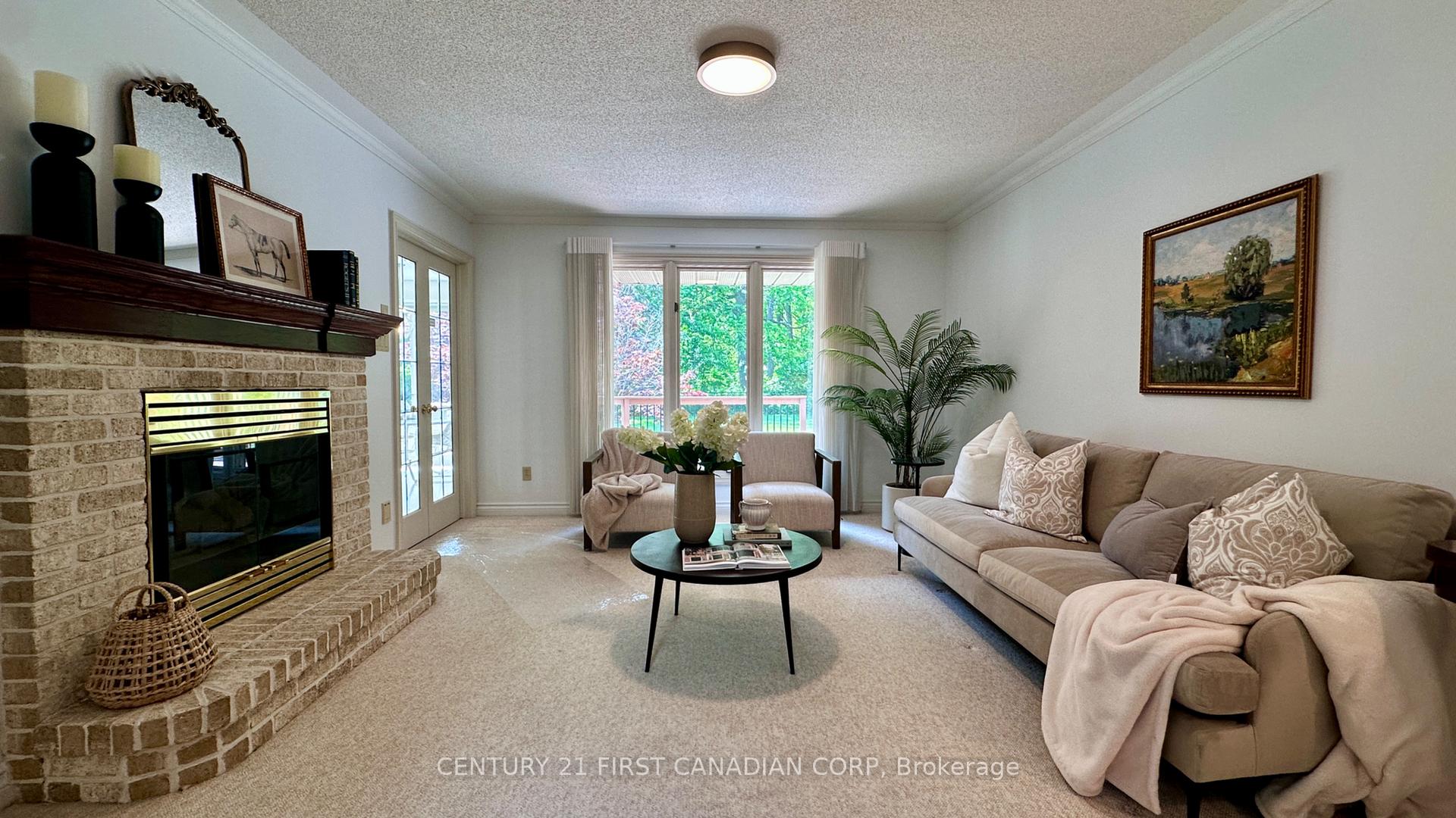 Photo 10 of 212 Timber Drive, London, South B — HOMEH