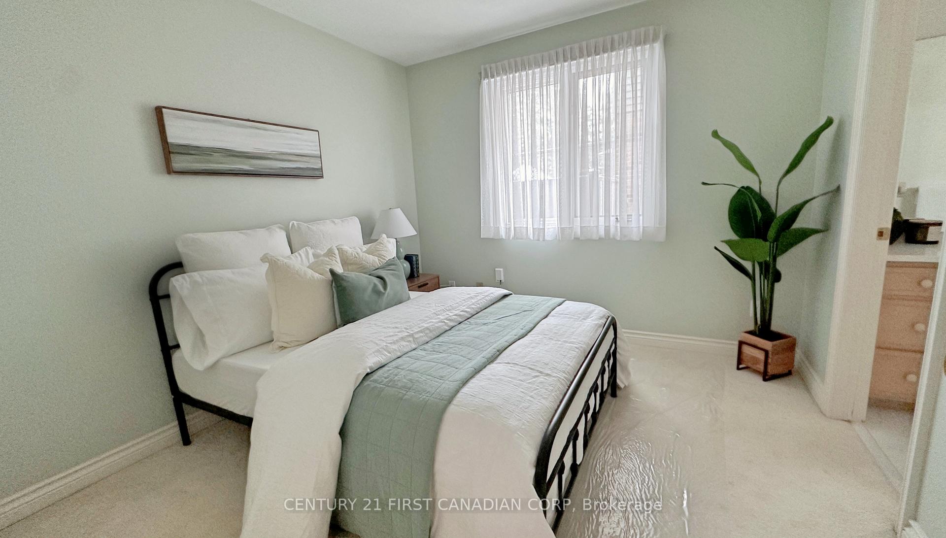 Photo 17 of 212 Timber Drive, London, South B — HOMEH