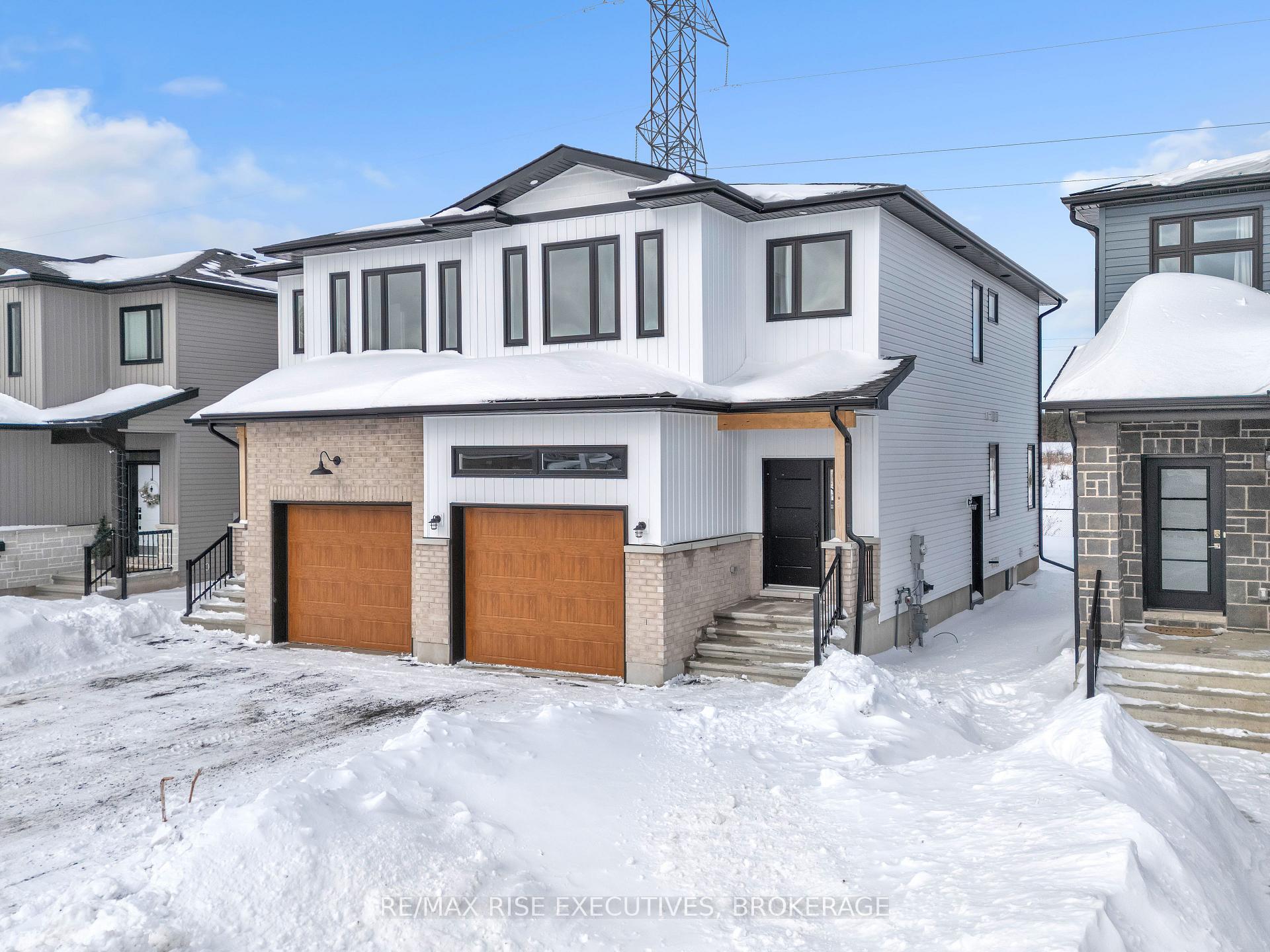 Photo 2 of 1330 Ottawa Street, Kingston, City Northwest — HOMEH