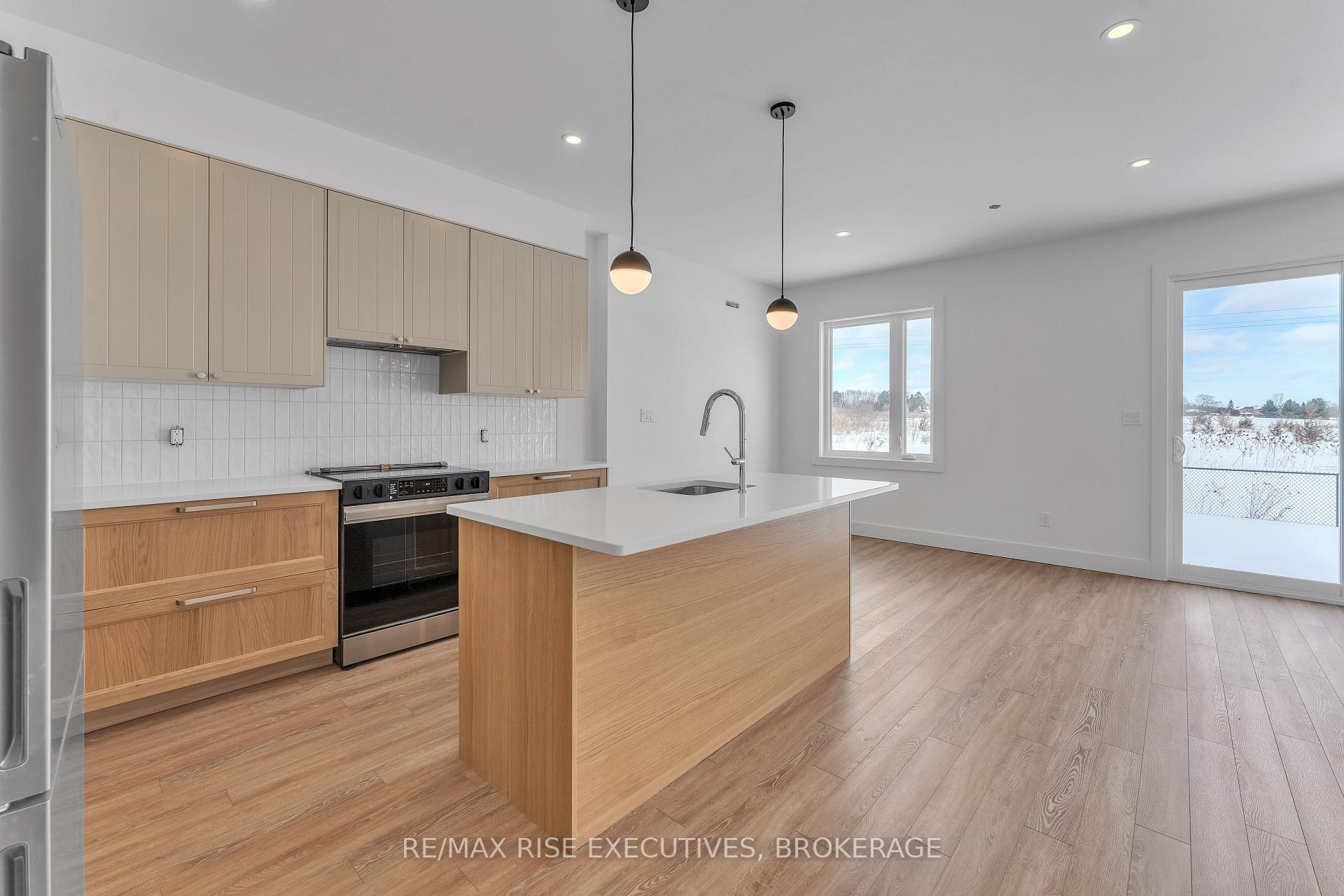 Photo 7 of 1330 Ottawa Street, Kingston, City Northwest — HOMEH