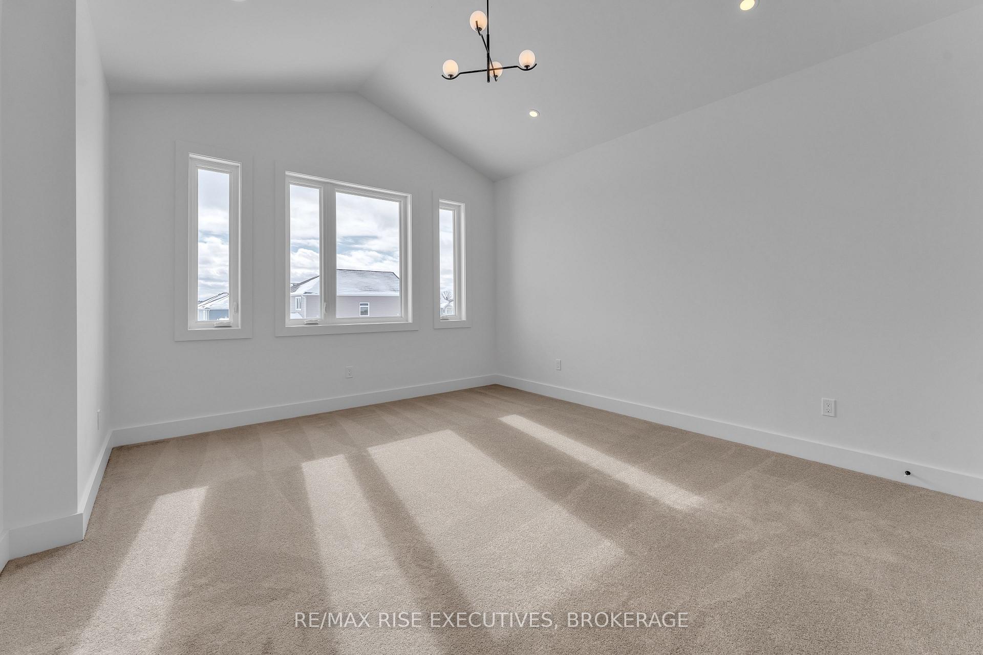 Photo 13 of 1330 Ottawa Street, Kingston, City Northwest — HOMEH