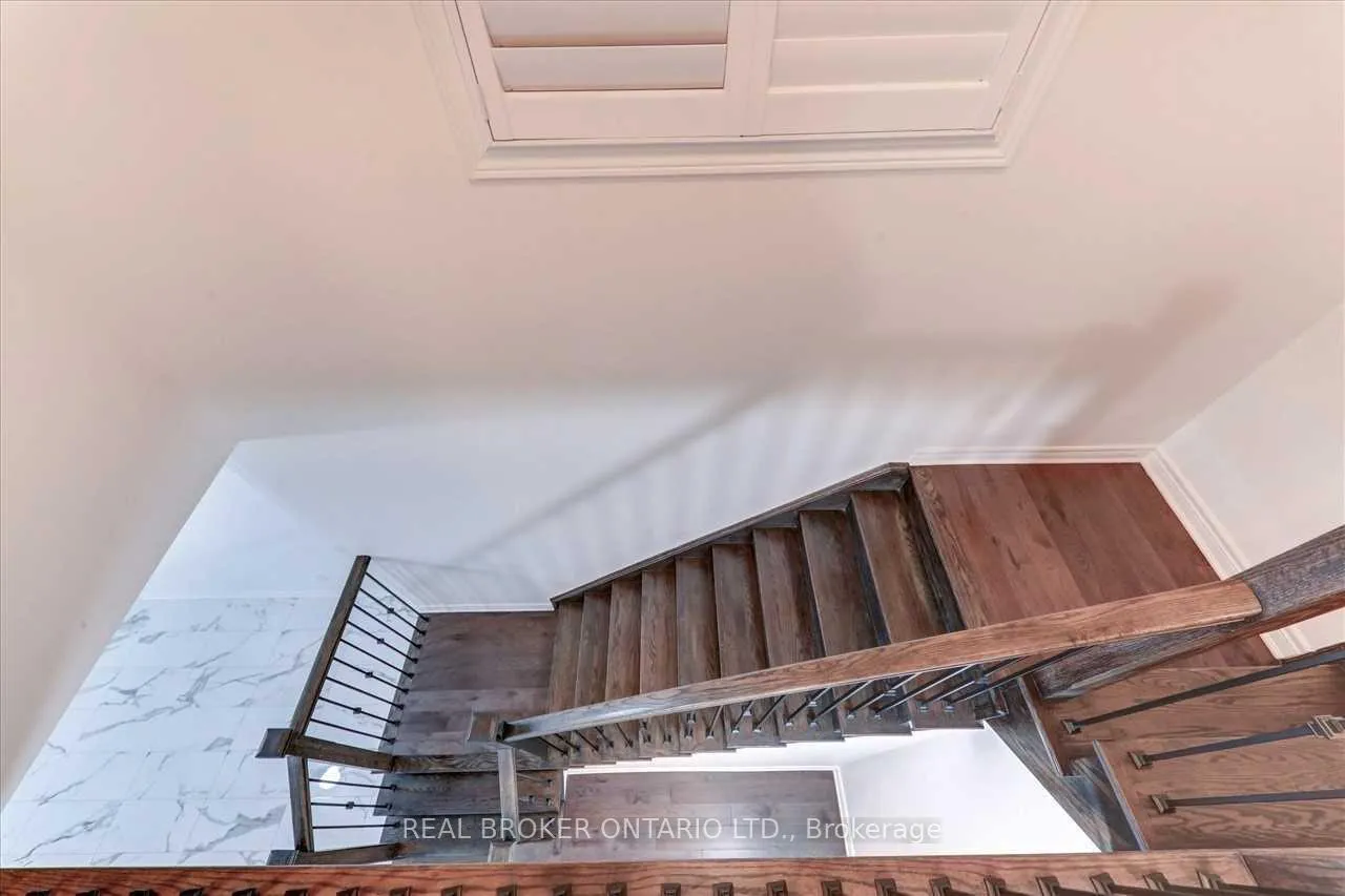 Photo 10 of 91 Titan Trail, Markham, Cedarwood — HOMEH