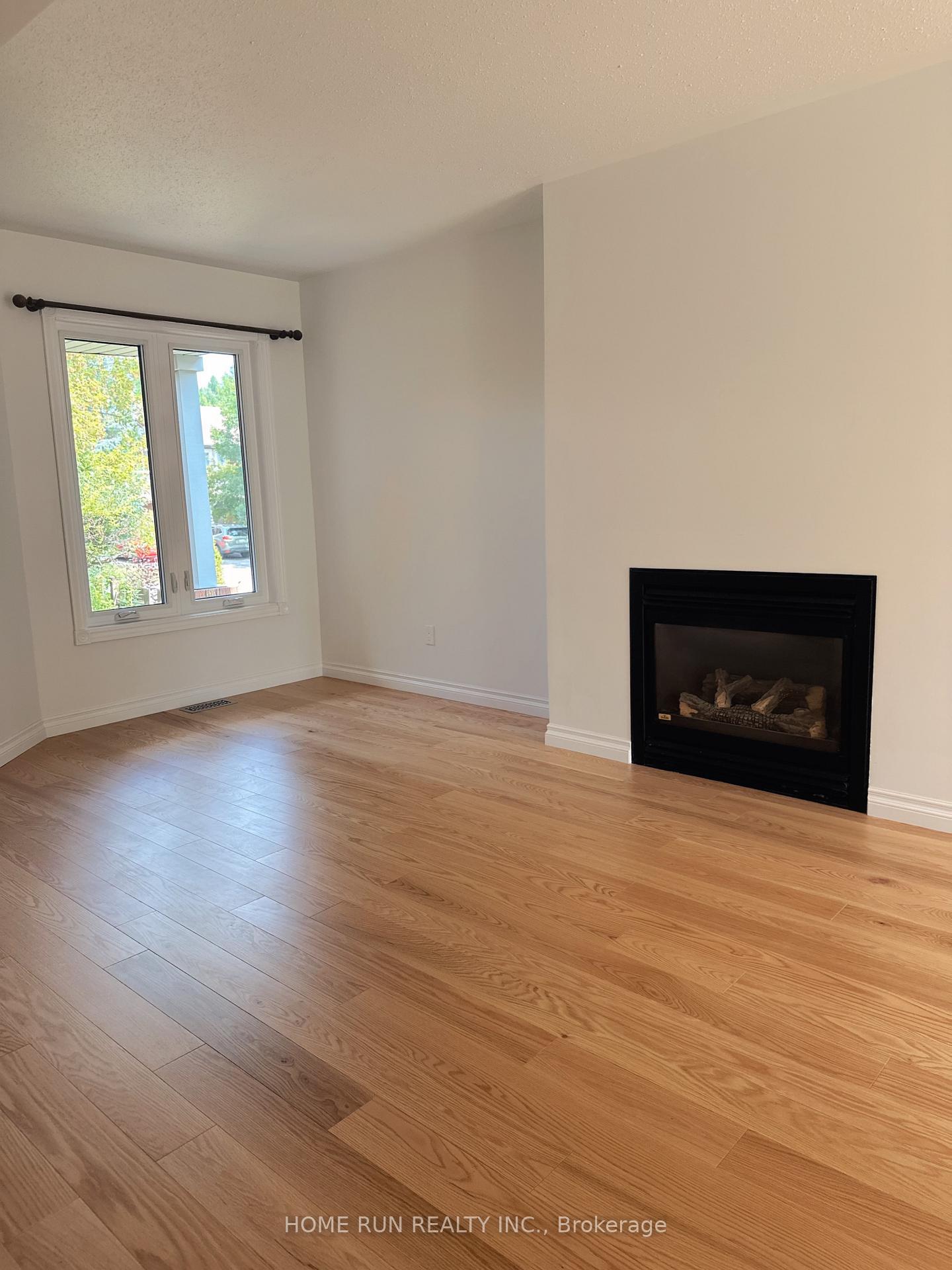 Photo 6 of 111 Blackdome Crescent, Ottawa, Kanata - Kanata Lakes/Heritage Hills — HOMEH