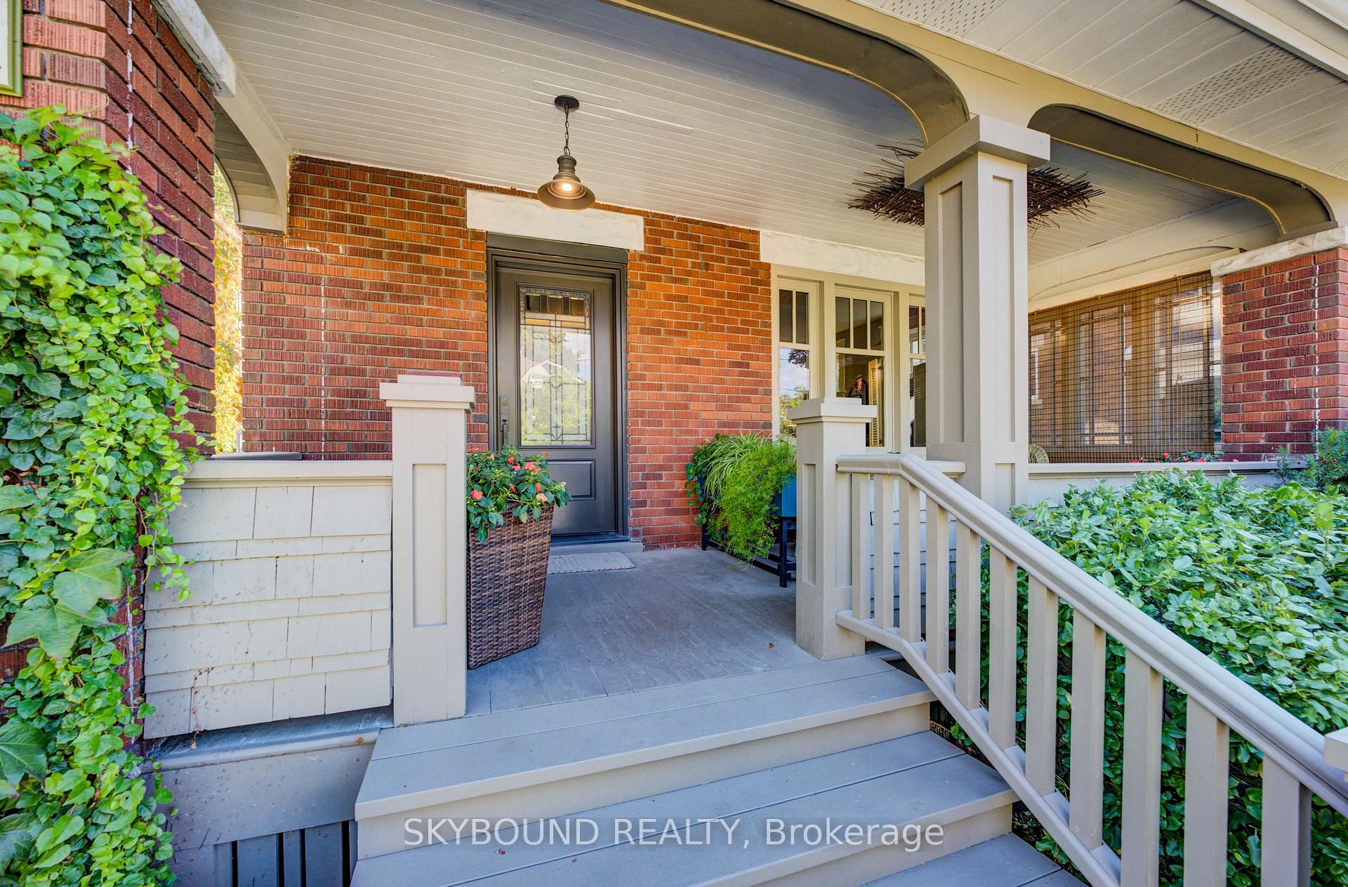 Photo 4 of 57 Brock Street, Kitchener — HOMEH