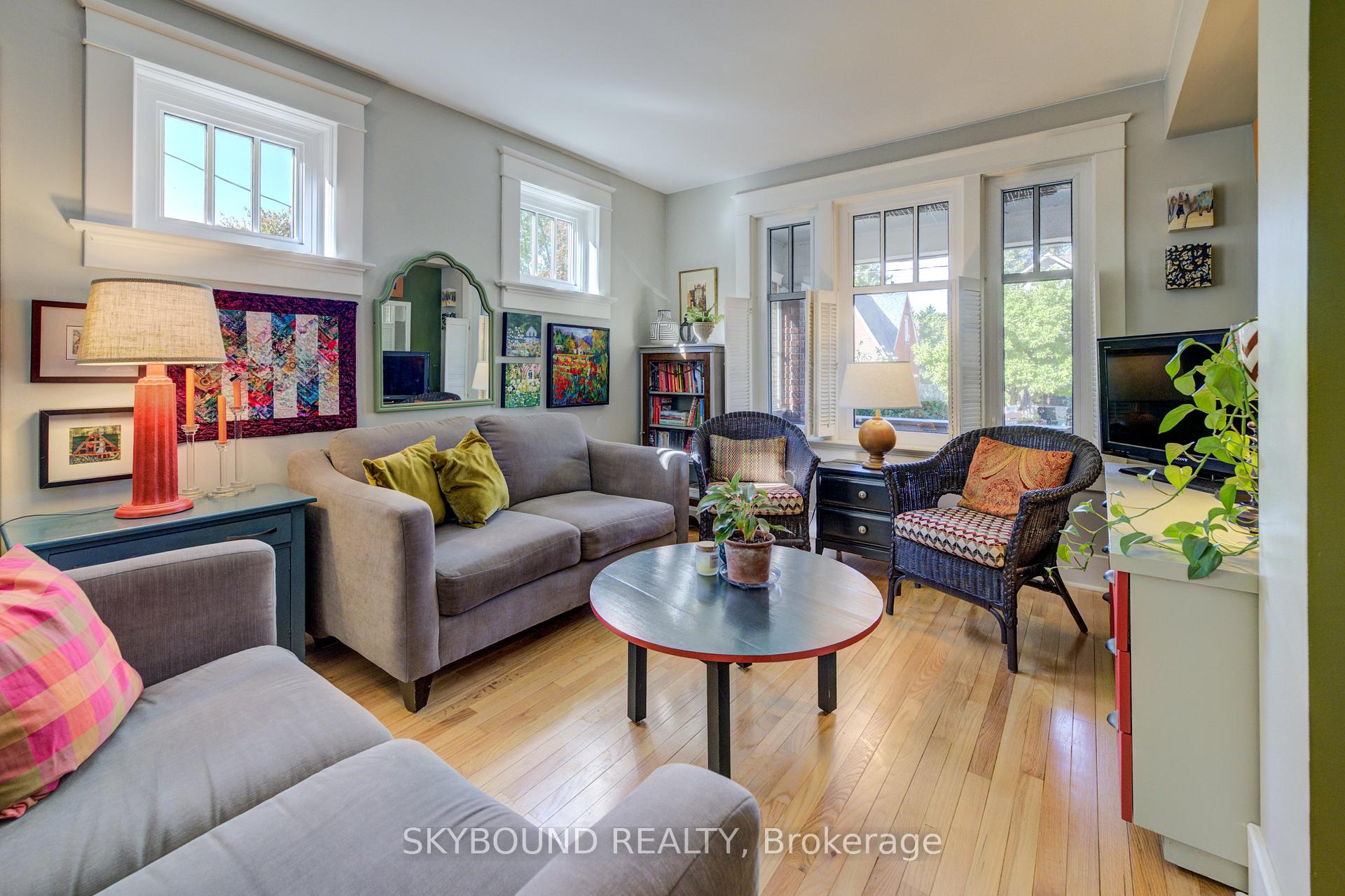 Photo 10 of 57 Brock Street, Kitchener — HOMEH
