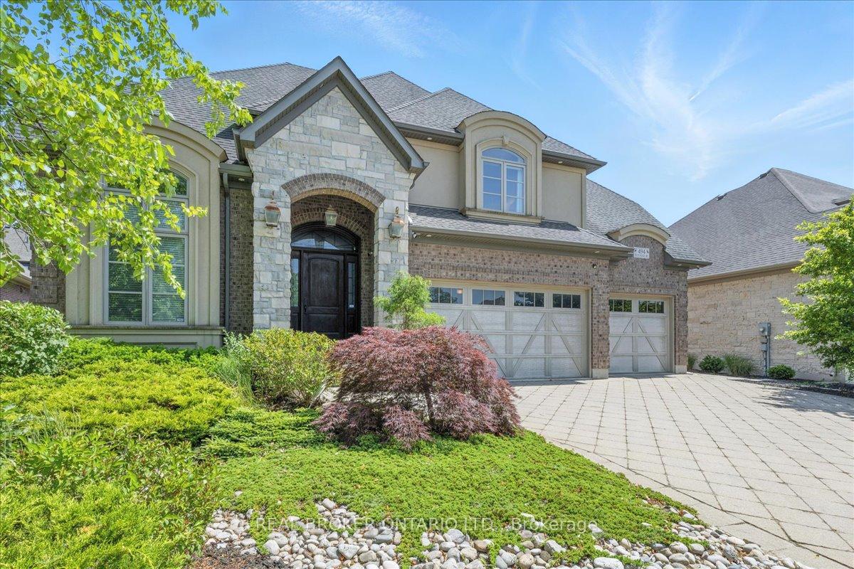 Photo 2 of 494 Deer Ridge Drive, Kitchener — HOMEH