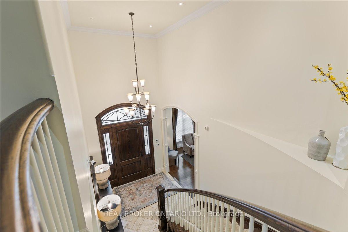 Photo 5 of 494 Deer Ridge Drive, Kitchener — HOMEH