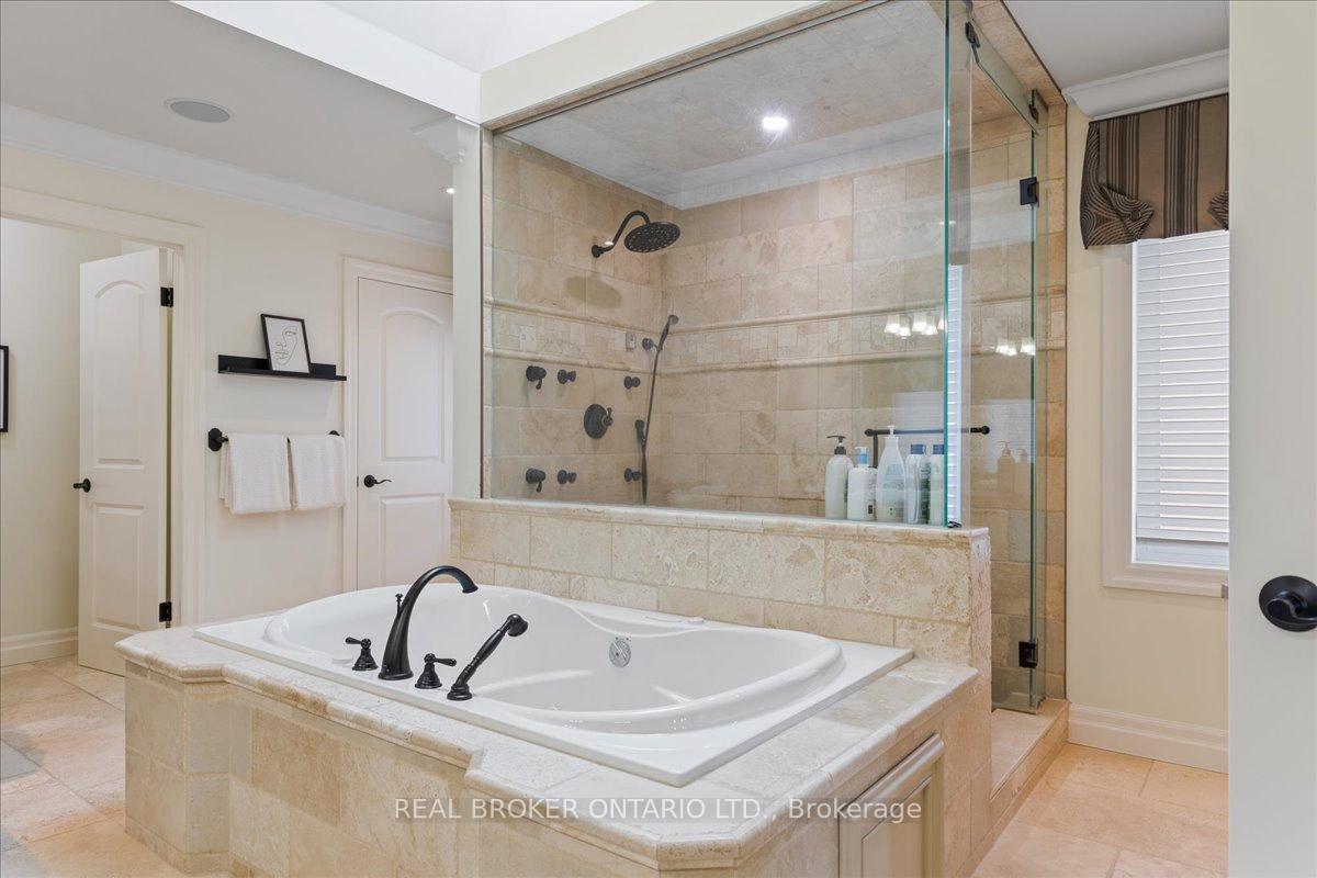 Photo 21 of 494 Deer Ridge Drive, Kitchener — HOMEH