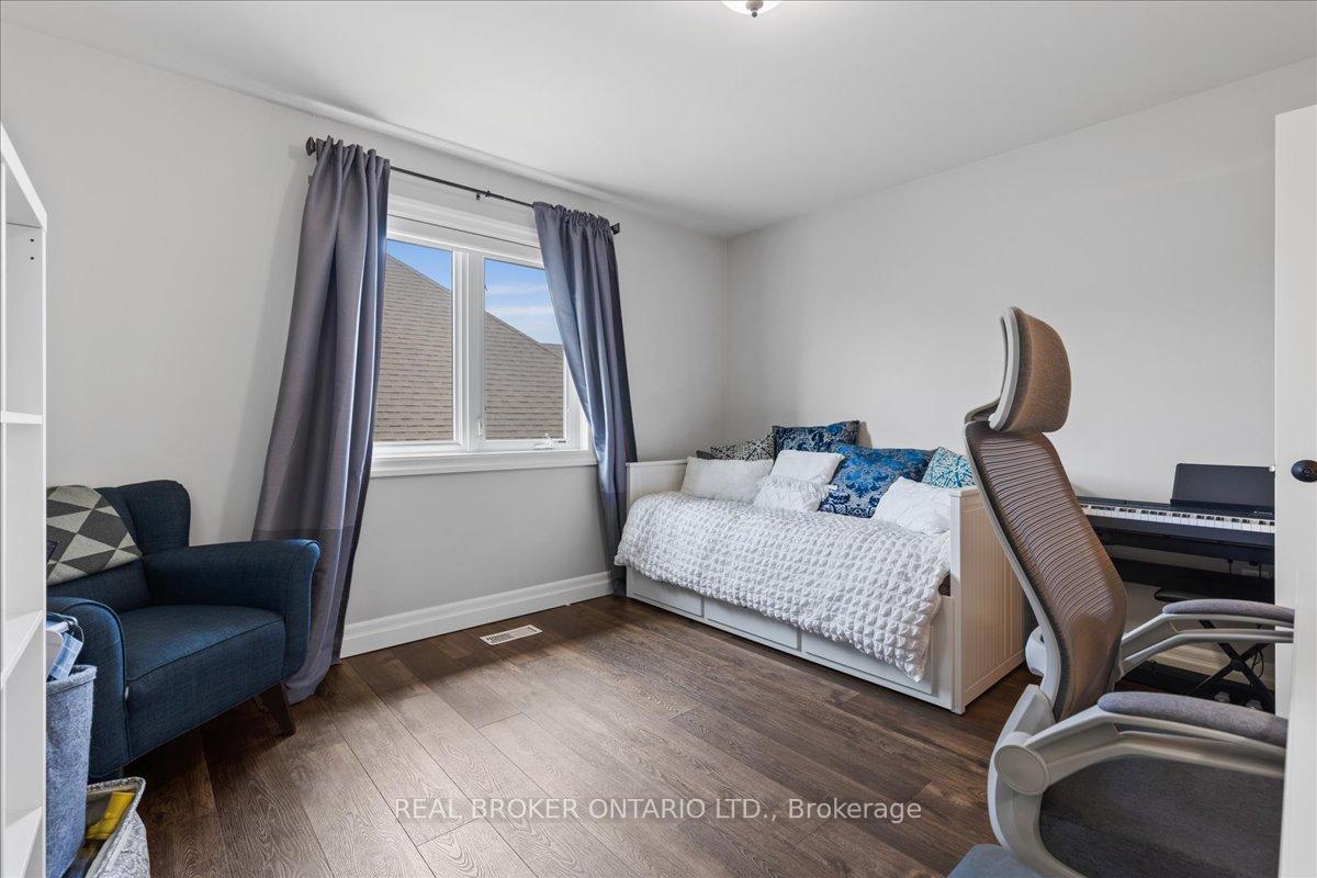 Photo 24 of 494 Deer Ridge Drive, Kitchener — HOMEH