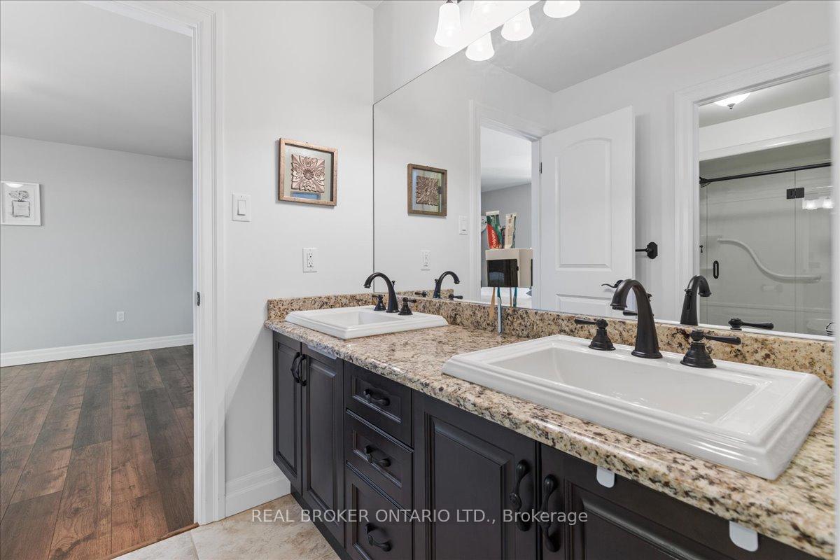 Photo 27 of 494 Deer Ridge Drive, Kitchener — HOMEH