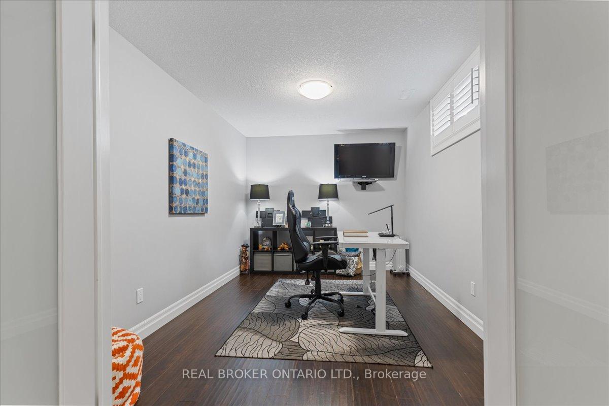 Photo 35 of 494 Deer Ridge Drive, Kitchener — HOMEH