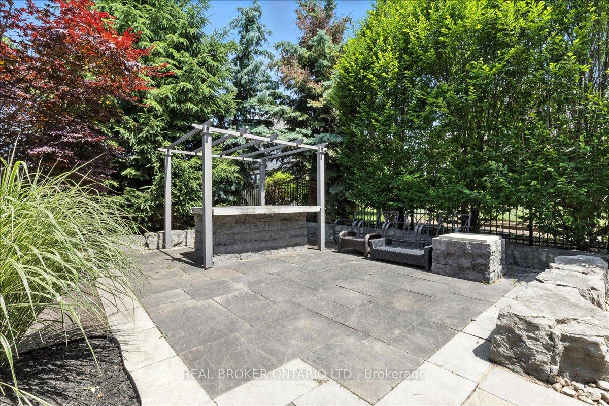 Photo 38 of 494 Deer Ridge Drive, Kitchener — HOMEH